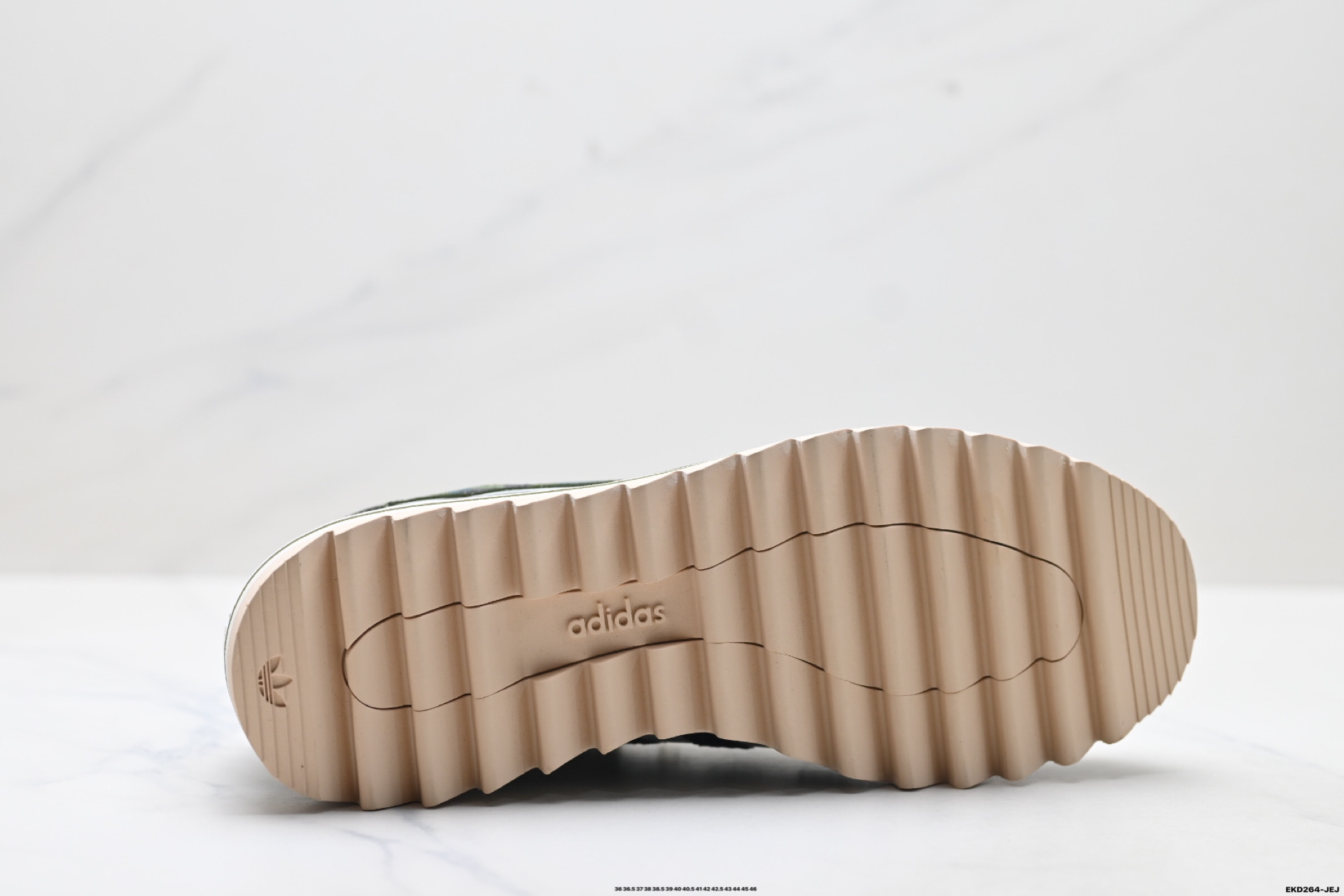 CLx Adidas Super陈冠希联名白绿色锯齿休闲板鞋 KJ1473-Top High Quatity Cheap Sneakers Fashion Clothing Clothes Bags handbags Shoes of all Brand wholesale With The best Quality And Beautiful Price from China Factory Chinese suppliers wholesaler seller CLx Adidas Super陈冠希联名白绿色锯齿休闲板鞋 KJ1473