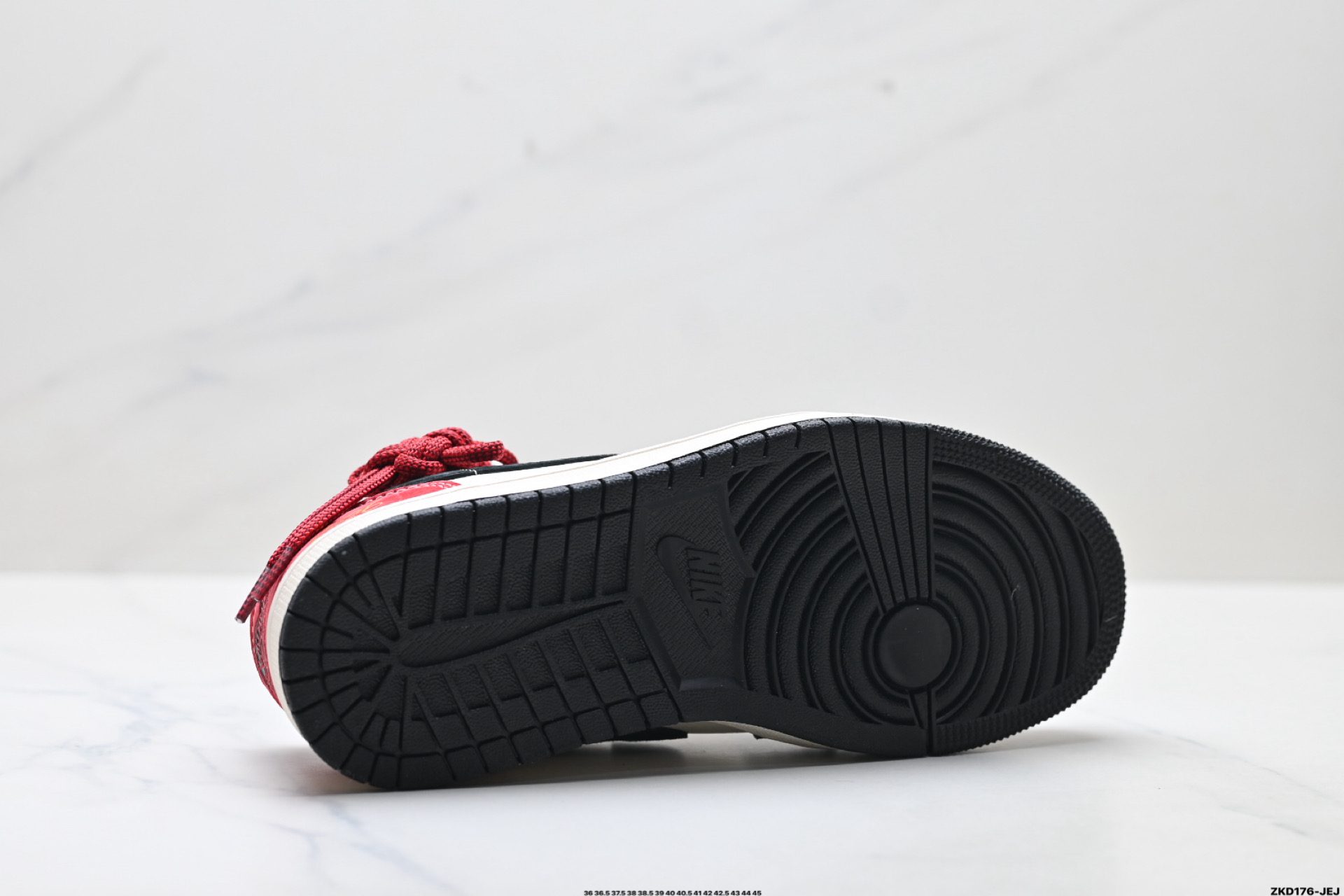 Nike Air Jordan 1 Low AJ1乔1低帮休闲板鞋 MZ9588-840