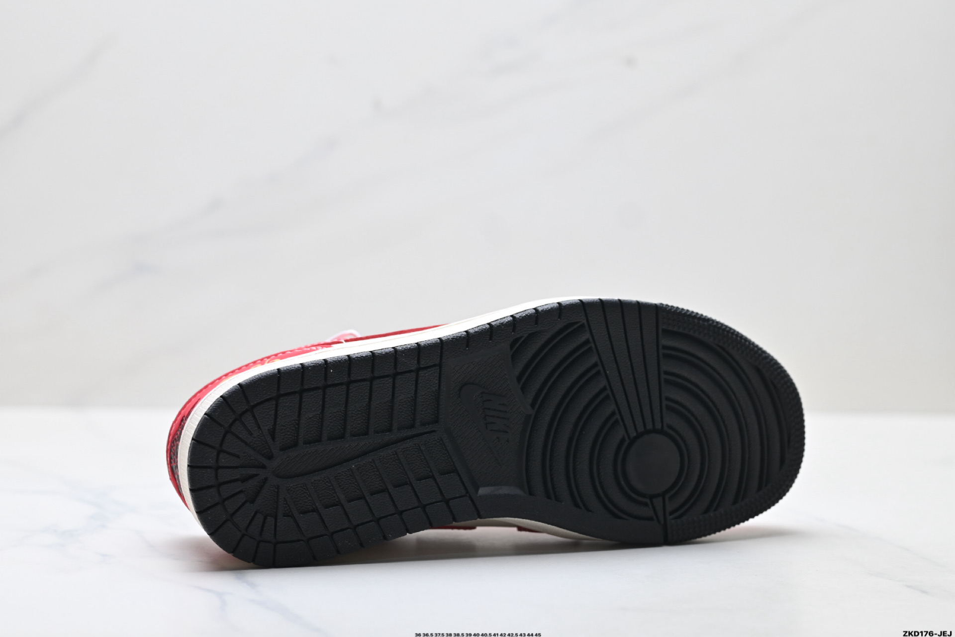 Nike Air Jordan 1 Low AJ1乔1低帮休闲板鞋 MZ9588-842-Top High Quatity Cheap Sneakers Fashion Clothing Clothes Bags handbags Shoes of all Brand wholesale With The best Quality And Beautiful Price from China Factory Chinese suppliers wholesaler seller Nike Air Jordan 1 Low AJ1乔1低帮休闲板鞋 MZ9588-842
