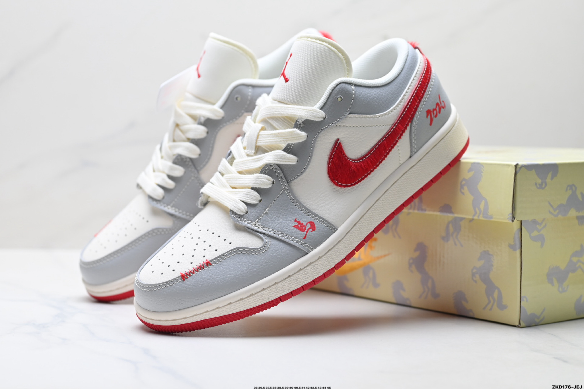 Nike Air Jordan 1 Low AJ1乔1低帮休闲板鞋 MZ9588-841