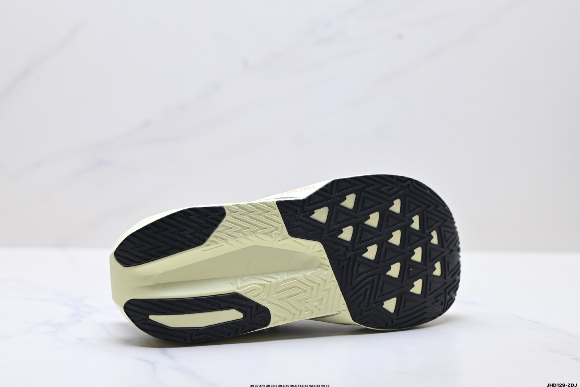 New Balance 新百伦FuelCell 简约 织物 网布防滑耐磨透气轻便 低帮 马拉松跑步鞋 MFCXLD5-Top High Quatity Cheap Sneakers Fashion Clothing Clothes Bags handbags Shoes of all Brand wholesale With The best Quality And Beautiful Price from China Factory Chinese suppliers wholesaler seller New Balance 新百伦FuelCell 简约 织物 网布防滑耐磨透气轻便 低帮 马拉松跑步鞋 MFCXLD5