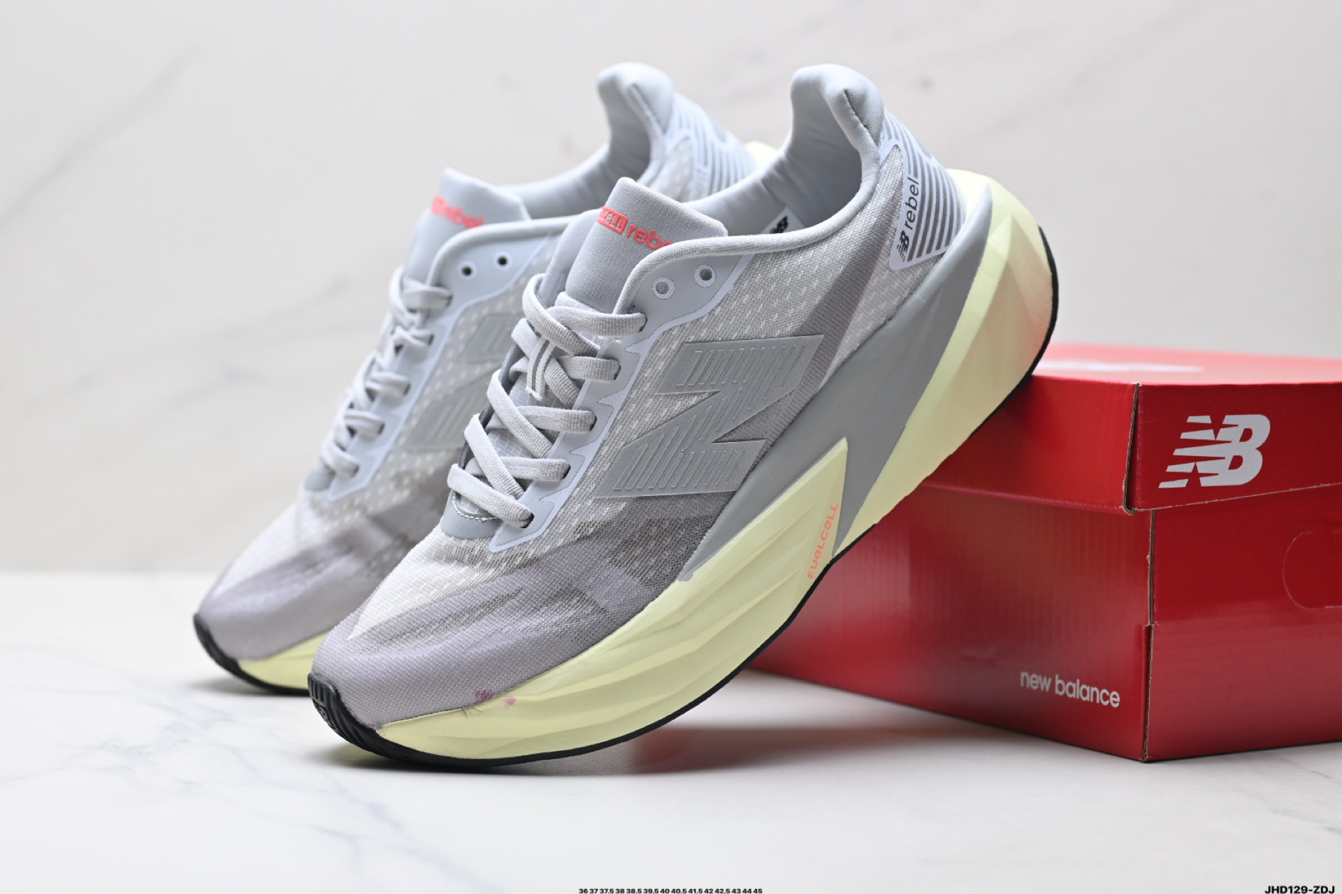 New Balance 新百伦FuelCell 简约 织物 网布防滑耐磨透气轻便 低帮 马拉松跑步鞋 MFCXLD5-Top High Quatity Cheap Sneakers Fashion Clothing Clothes Bags handbags Shoes of all Brand wholesale With The best Quality And Beautiful Price from China Factory Chinese suppliers wholesaler seller New Balance 新百伦FuelCell 简约 织物 网布防滑耐磨透气轻便 低帮 马拉松跑步鞋 MFCXLD5