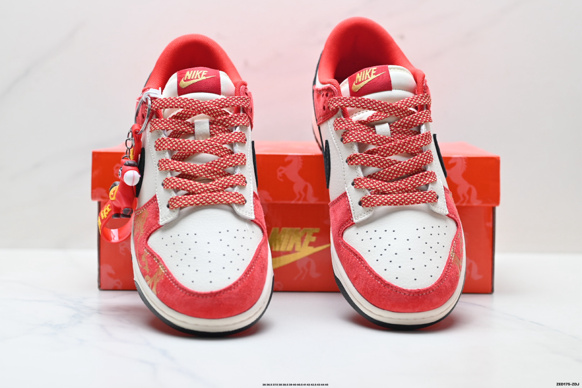 280 Nike Dunk Low Retro ‘DIY高端定制’耐克 低帮休闲运动板鞋 CX5050-Y75-Chinese UA Cheap High Quatity Brand Clothes Bags handbags Sneakers wholesale wholesaler seller from China Factory suppliers Fashion Clothing Shoes best Quality Beautiful Price 280 Nike Dunk Low Retro ‘DIY高端定制’耐克 低帮休闲运动板鞋 CX5050-Y75