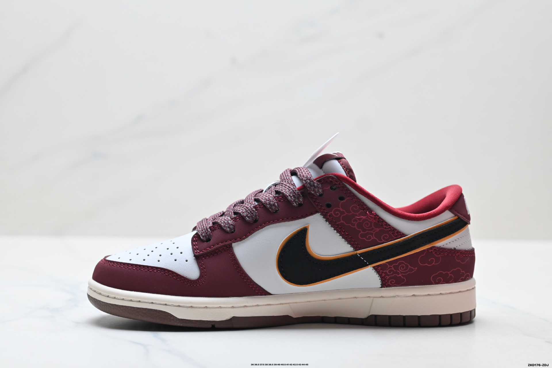 290 Nike Dunk Low Retro ‘DIY高端定制’耐克 低帮休闲运动板鞋 QW5288-108-Chinese UA Cheap High Quatity Brand Clothes Bags handbags Sneakers wholesale wholesaler seller from China Factory suppliers Fashion Clothing Shoes best Quality Beautiful Price 290 Nike Dunk Low Retro ‘DIY高端定制’耐克 低帮休闲运动板鞋 QW5288-108