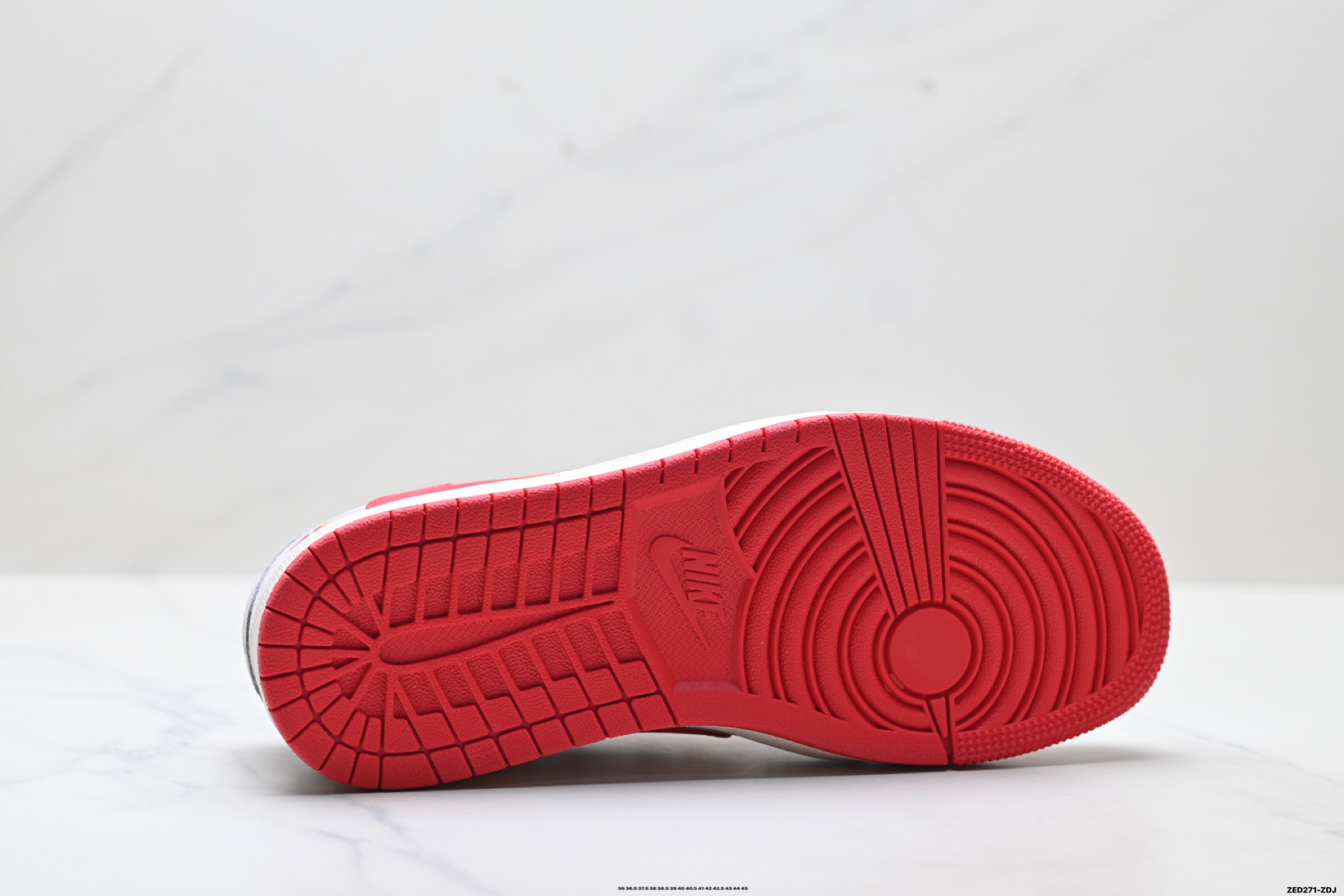 Nike Air Jordan 1 x Travis Scott AJ1倒勾 乔一倒钩 ‘DIY’定制 耐克 低帮文化篮球鞋 QW5288-141