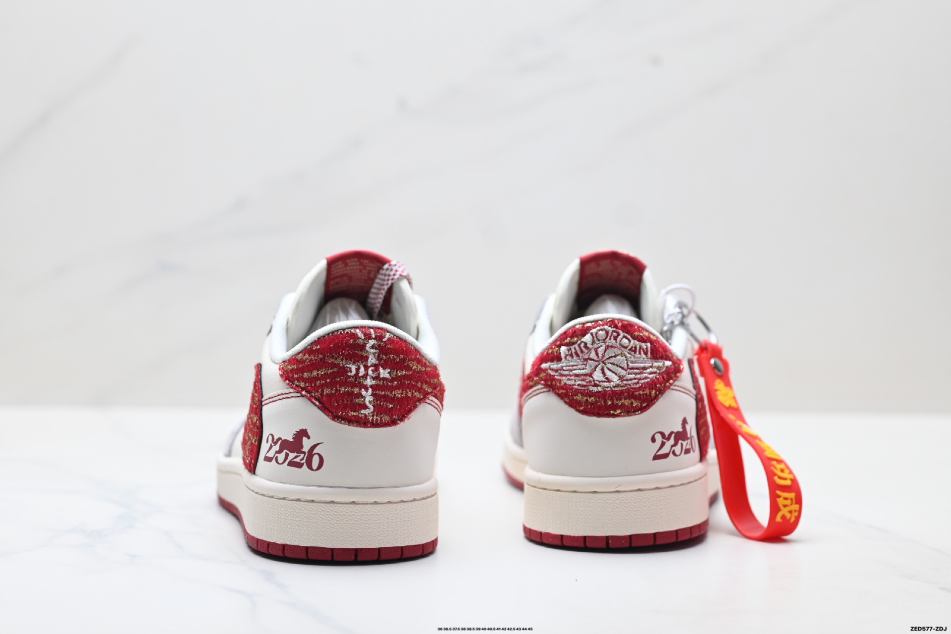 💰240
公司级✅Nike Air Jordan 1 x Travis Scott AJ1倒勾 乔一倒钩 ‘DIY’定制 耐克 低帮文化篮球鞋
完美品质出货 细节如图所示 鞋面切割工整 冲孔整齐干净 中底拉帮线 整体清洁度非常好
货号:LX1988-805
尺码:36 36.5 37.5 38 38.5 39 40 40.5 41 42 42.5 43 44 45
ID:ZED577-ZDJ