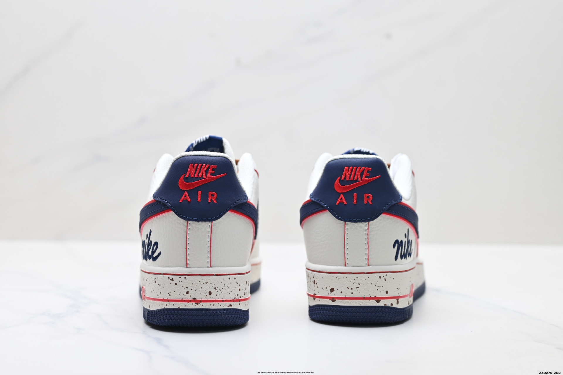 💰230
公司级✅NIKE AIR FORCE 1‘07 LV8
原楦头原纸板 打造纯正低帮空军版型
专注外贸渠道 全掌内置蜂窝气垫
原盒配件 原厂中底钢印、拉帮完美
货号:NH0601-545
Size:36 36.5 37.5 38 38.5 39 40 40.5 41 42 42.5 43 44 45
ID:ZZD270-ZDJ