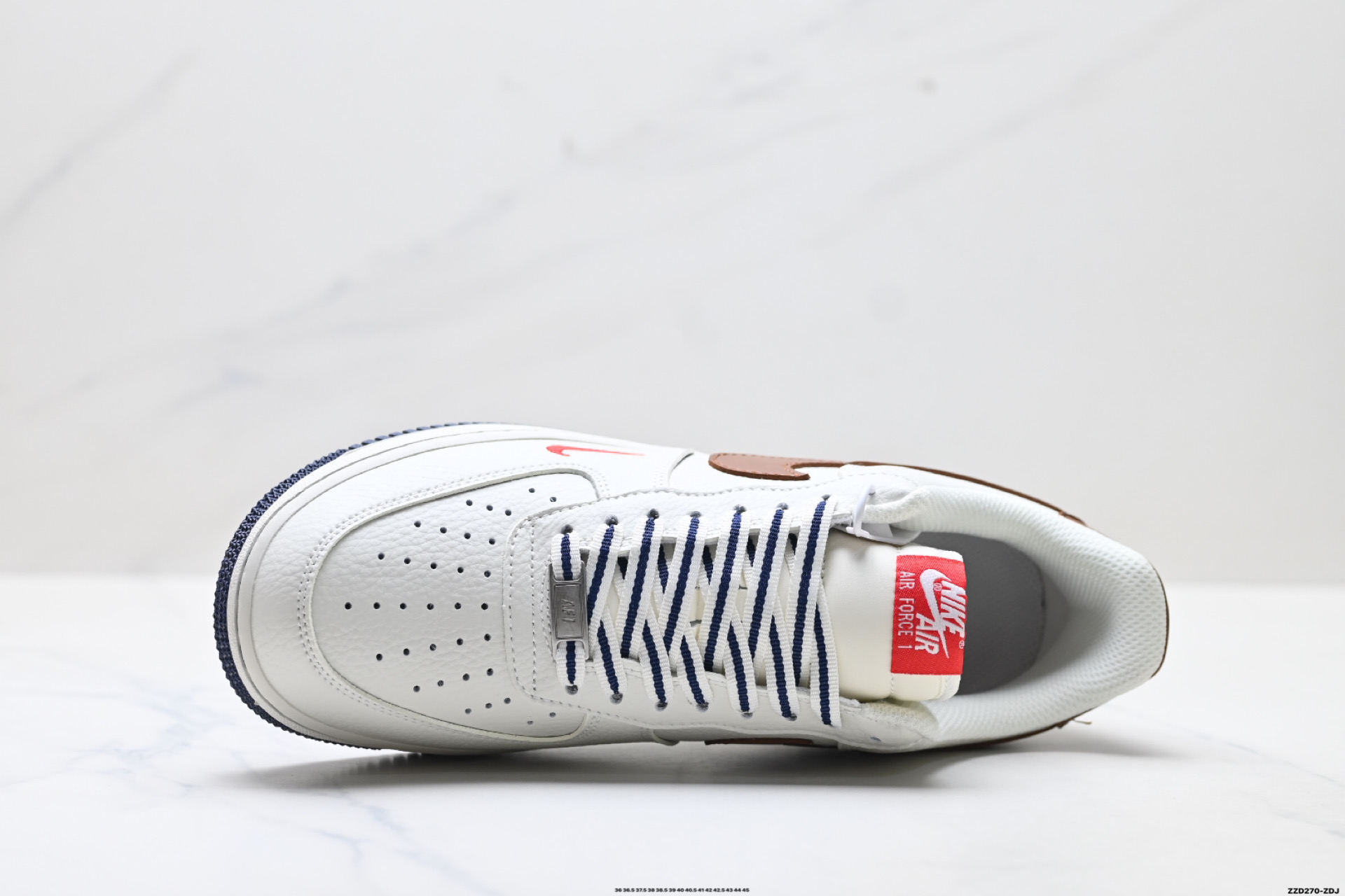 💰230
公司级✅NIKE AIR FORCE 1‘07 LV8
原楦头原纸板 打造纯正低帮空军版型
专注外贸渠道 全掌内置蜂窝气垫
原盒配件 原厂中底钢印、拉帮完美
货号:NH0601-541
Size:36 36.5 37.5 38 38.5 39 40 40.5 41 42 42.5 43 44 45
ID:ZZD270-ZDJ