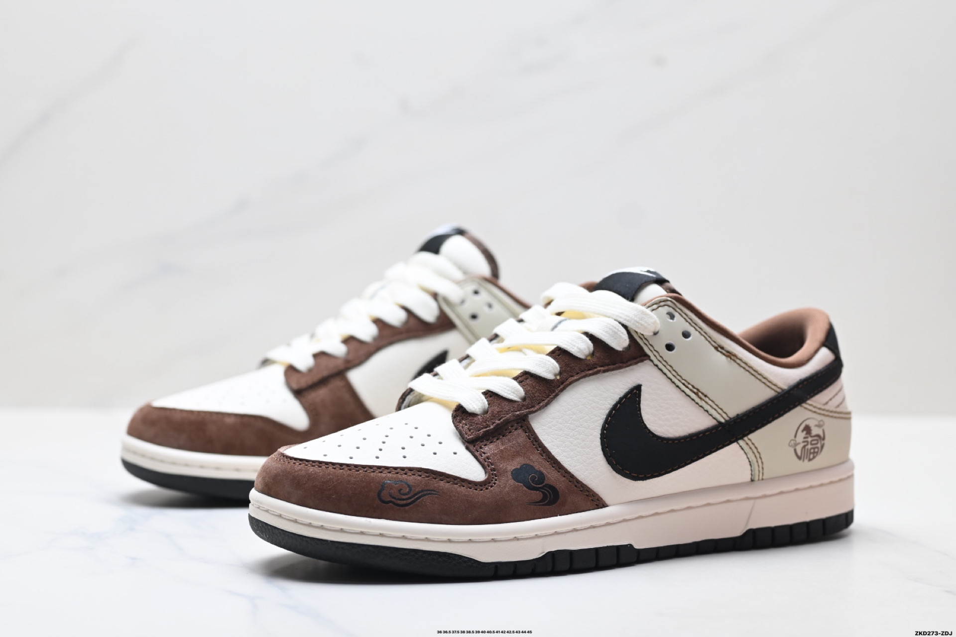 290 Nike Dunk Low Retro ‘DIY高端定制’耐克 低帮休闲运动板鞋 HG0026-013-Chinese UA Cheap High Quatity Brand Clothes Bags handbags Sneakers wholesale wholesaler seller from China Factory suppliers Fashion Clothing Shoes best Quality Beautiful Price 290 Nike Dunk Low Retro ‘DIY高端定制’耐克 低帮休闲运动板鞋 HG0026-013