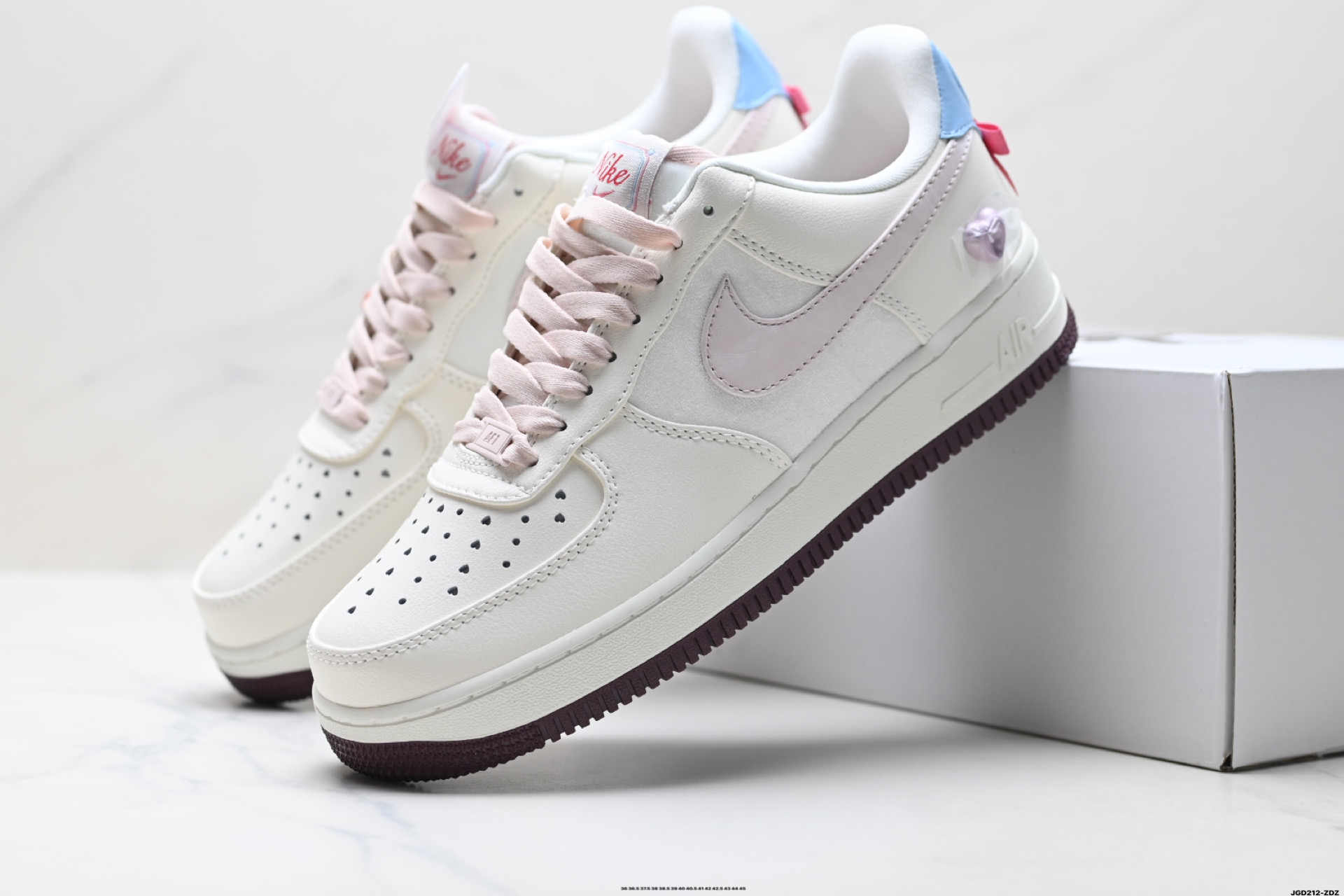 NIKE AIR FORCE 1‘07 IQ4937-161-Top High Quatity Cheap Sneakers Fashion Clothing Clothes Bags handbags Shoes of all Brand wholesale With The best Quality And Beautiful Price from China Factory Chinese suppliers wholesaler seller NIKE AIR FORCE 1‘07 IQ4937-161