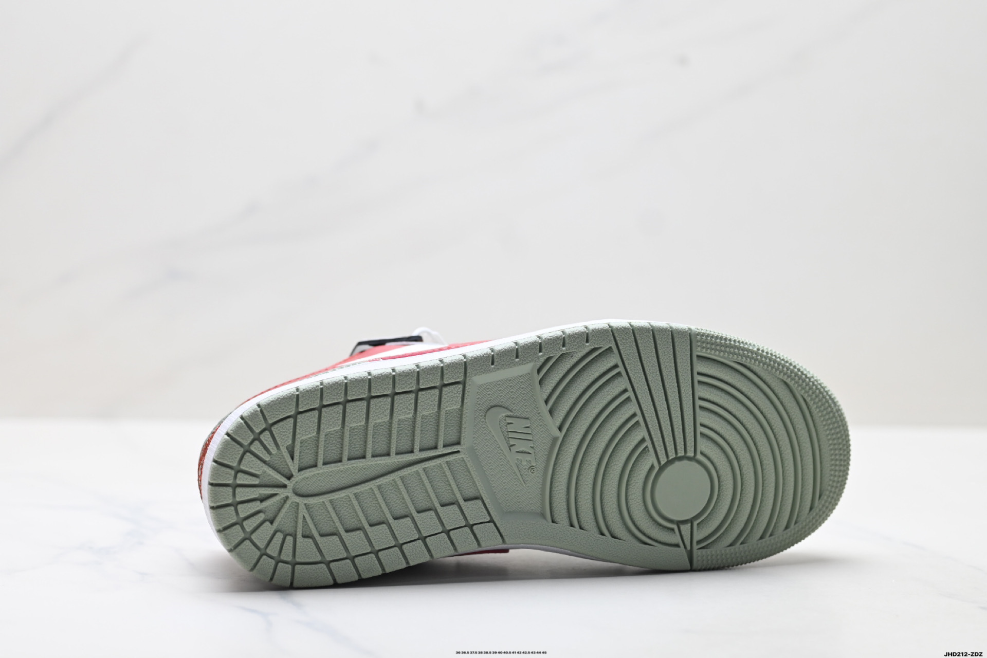 Nike Air Jordan 1 Low 耐克 AJ1乔1低帮休闲板鞋 553558-133-Top High Quatity Cheap Sneakers Fashion Clothing Clothes Bags handbags Shoes of all Brand wholesale With The best Quality And Beautiful Price from China Factory Chinese suppliers wholesaler seller Nike Air Jordan 1 Low 耐克 AJ1乔1低帮休闲板鞋 553558-133