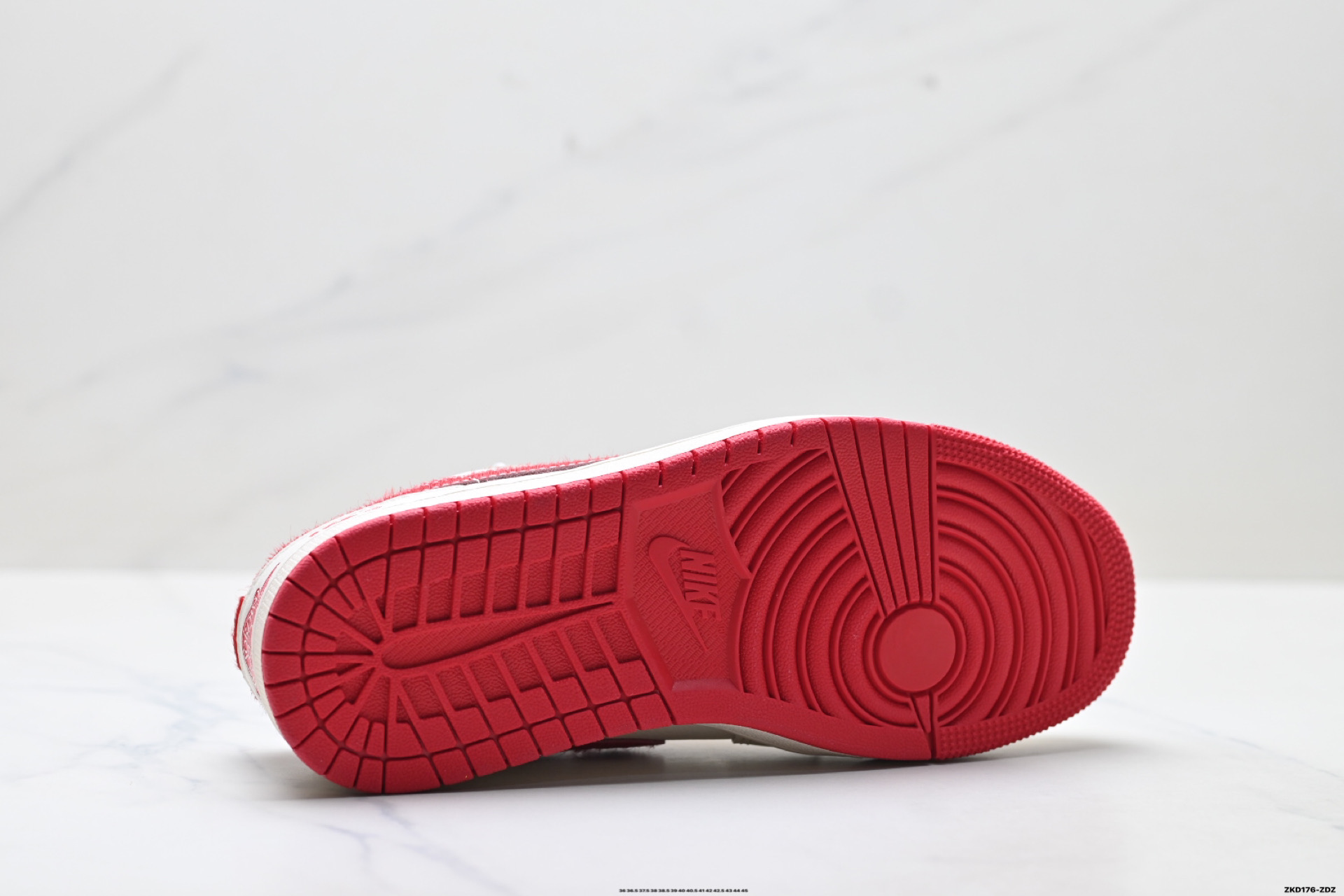 Nike Air Jordan 1 Low AJ1乔1低帮休闲板鞋 MZ9588-845-Top High Quatity Cheap Sneakers Fashion Clothing Clothes Bags handbags Shoes of all Brand wholesale With The best Quality And Beautiful Price from China Factory Chinese suppliers wholesaler seller Nike Air Jordan 1 Low AJ1乔1低帮休闲板鞋 MZ9588-845