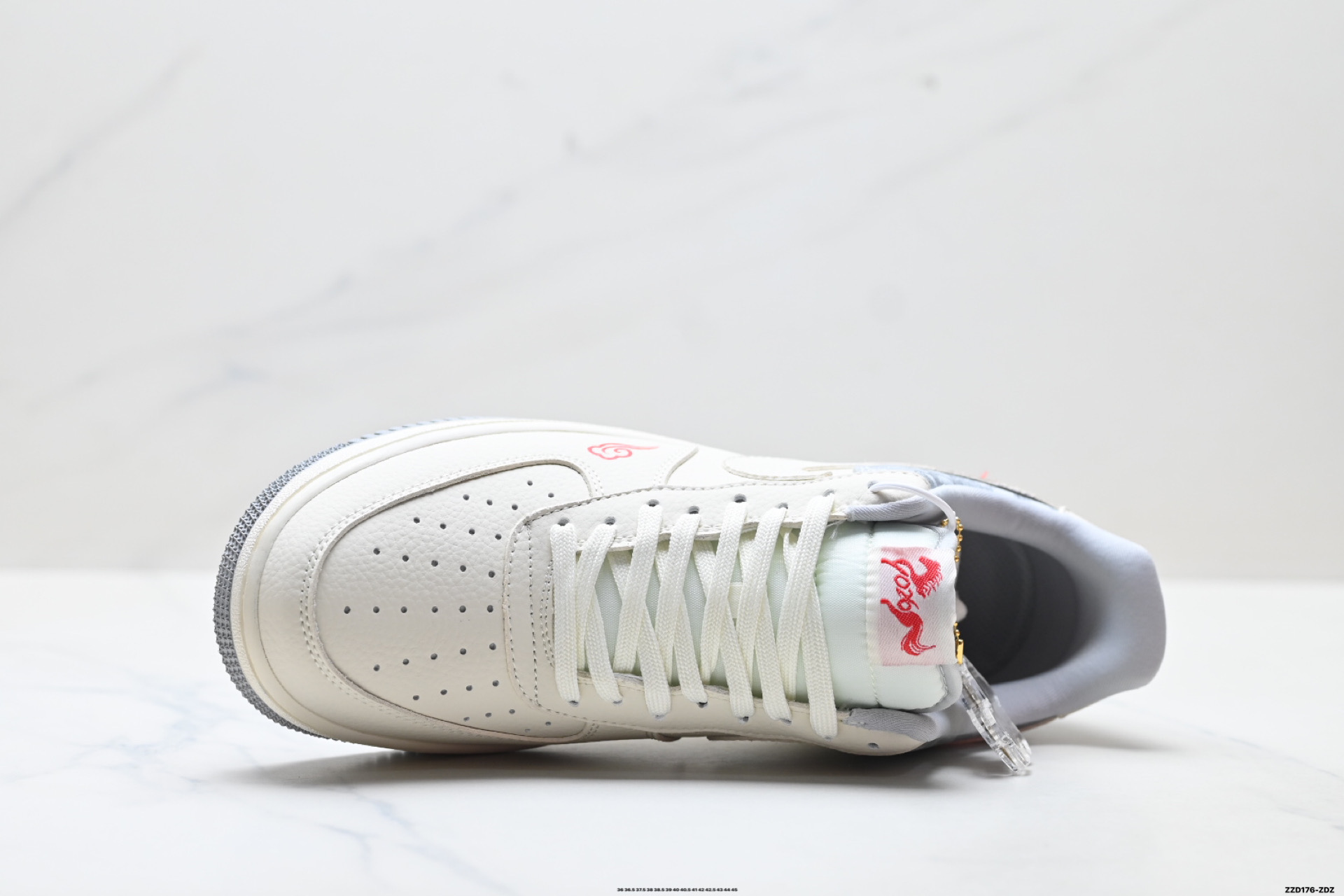 NIKE AIR FORCE 1‘07 LV8 DF0188-141