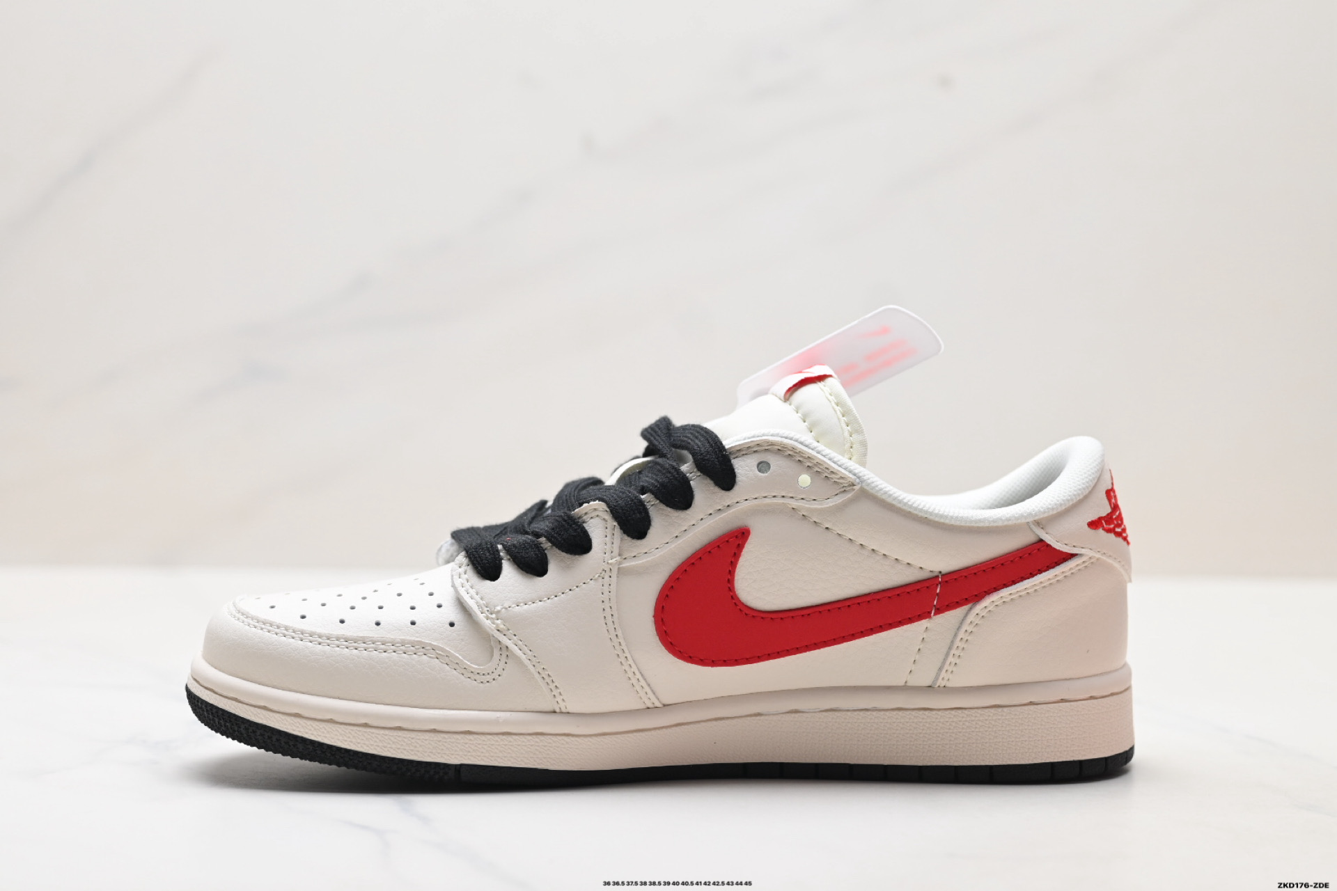 290 Nike Air Jordan 1 x Travis Scott AJ1倒勾 乔一倒钩 ‘DIY’定制 耐克 低帮文化篮球鞋 QW5288-140-Chinese UA Cheap High Quatity Brand Clothes Bags handbags Sneakers wholesale wholesaler seller from China Factory suppliers Fashion Clothing Shoes best Quality Beautiful Price 290 Nike Air Jordan 1 x Travis Scott AJ1倒勾 乔一倒钩 ‘DIY’定制 耐克 低帮文化篮球鞋 QW5288-140