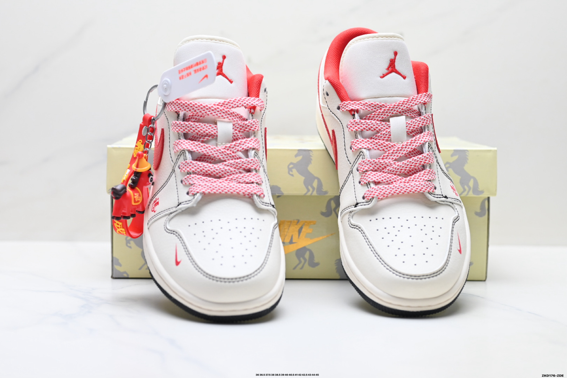 Nike Air Jordan 1 Low AJ1乔1低帮休闲板鞋 MZ9588-839-Top High Quatity Cheap Sneakers Fashion Clothing Clothes Bags handbags Shoes of all Brand wholesale With The best Quality And Beautiful Price from China Factory Chinese suppliers wholesaler seller Nike Air Jordan 1 Low AJ1乔1低帮休闲板鞋 MZ9588-839