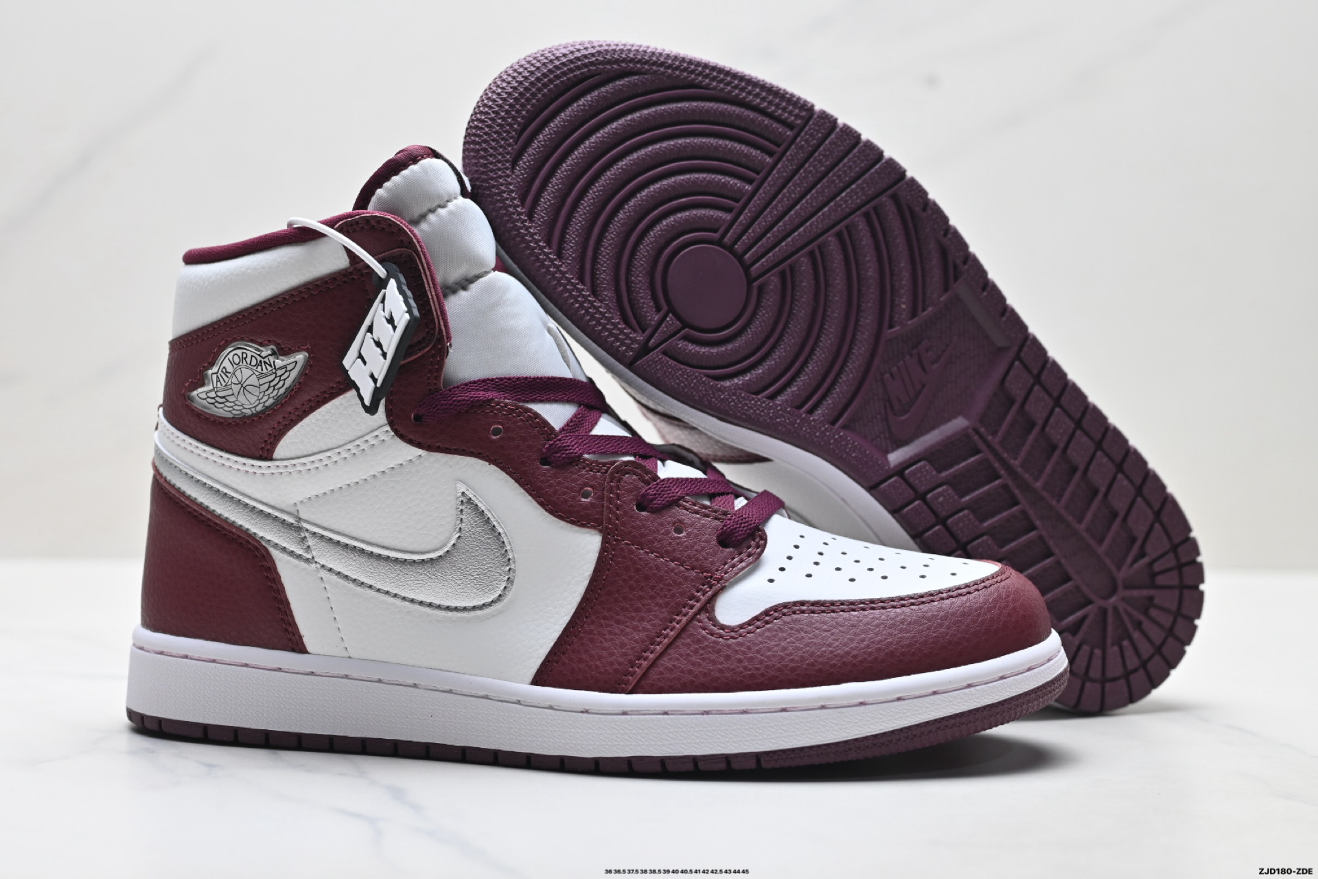 Nike Air Jordan 1 Retro High AJ1代迈克尔·乔丹高帮耐克经典复古百搭休闲文化运动篮球鞋 555088-611-Top High Quatity Cheap Sneakers Fashion Clothing Clothes Bags handbags Shoes of all Brand wholesale With The best Quality And Beautiful Price from China Factory Chinese suppliers wholesaler seller Nike Air Jordan 1 Retro High AJ1代迈克尔·乔丹高帮耐克经典复古百搭休闲文化运动篮球鞋 555088-611