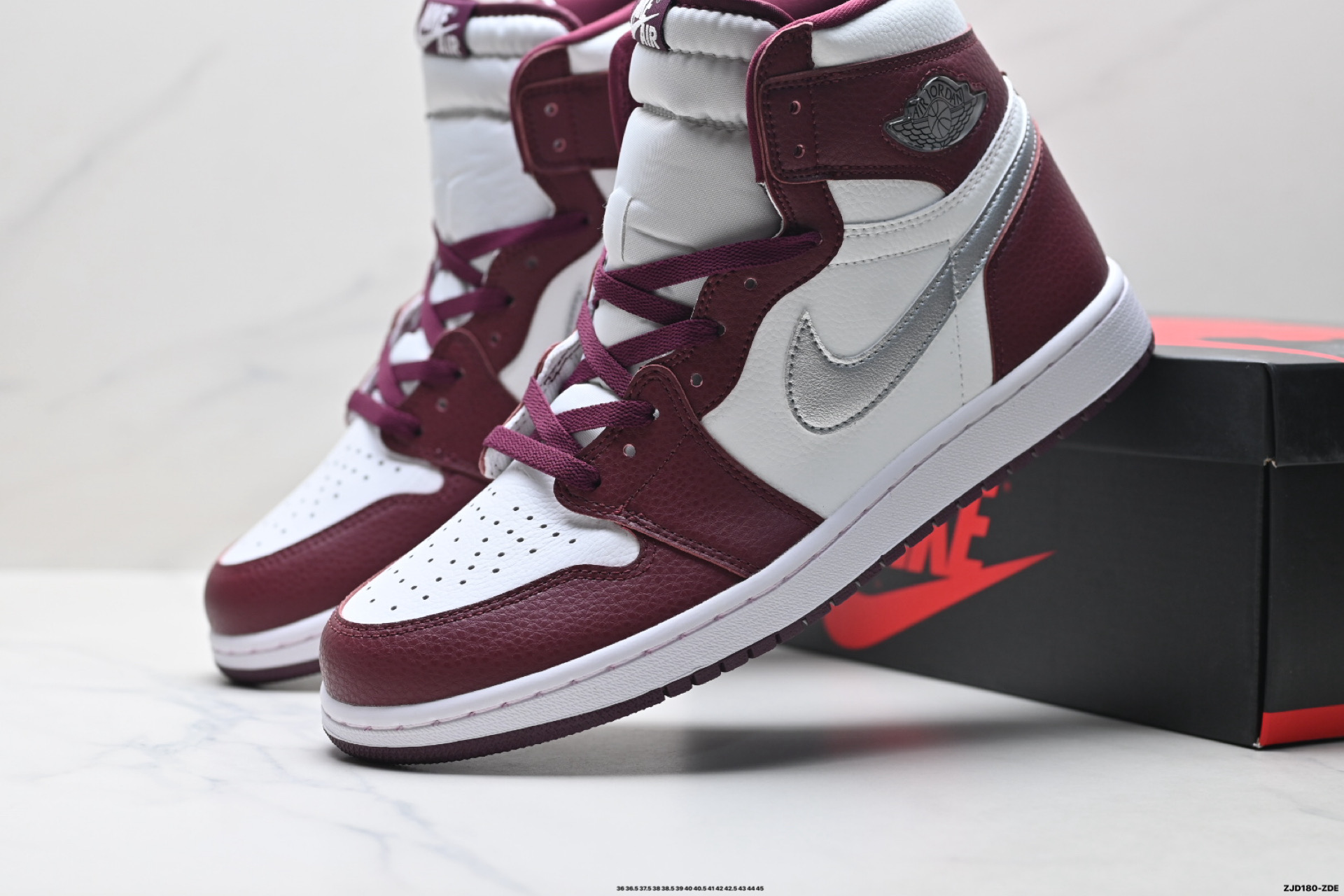 Nike Air Jordan 1 Retro High AJ1代迈克尔·乔丹高帮耐克经典复古百搭休闲文化运动篮球鞋 555088-611-Top High Quatity Cheap Sneakers Fashion Clothing Clothes Bags handbags Shoes of all Brand wholesale With The best Quality And Beautiful Price from China Factory Chinese suppliers wholesaler seller Nike Air Jordan 1 Retro High AJ1代迈克尔·乔丹高帮耐克经典复古百搭休闲文化运动篮球鞋 555088-611