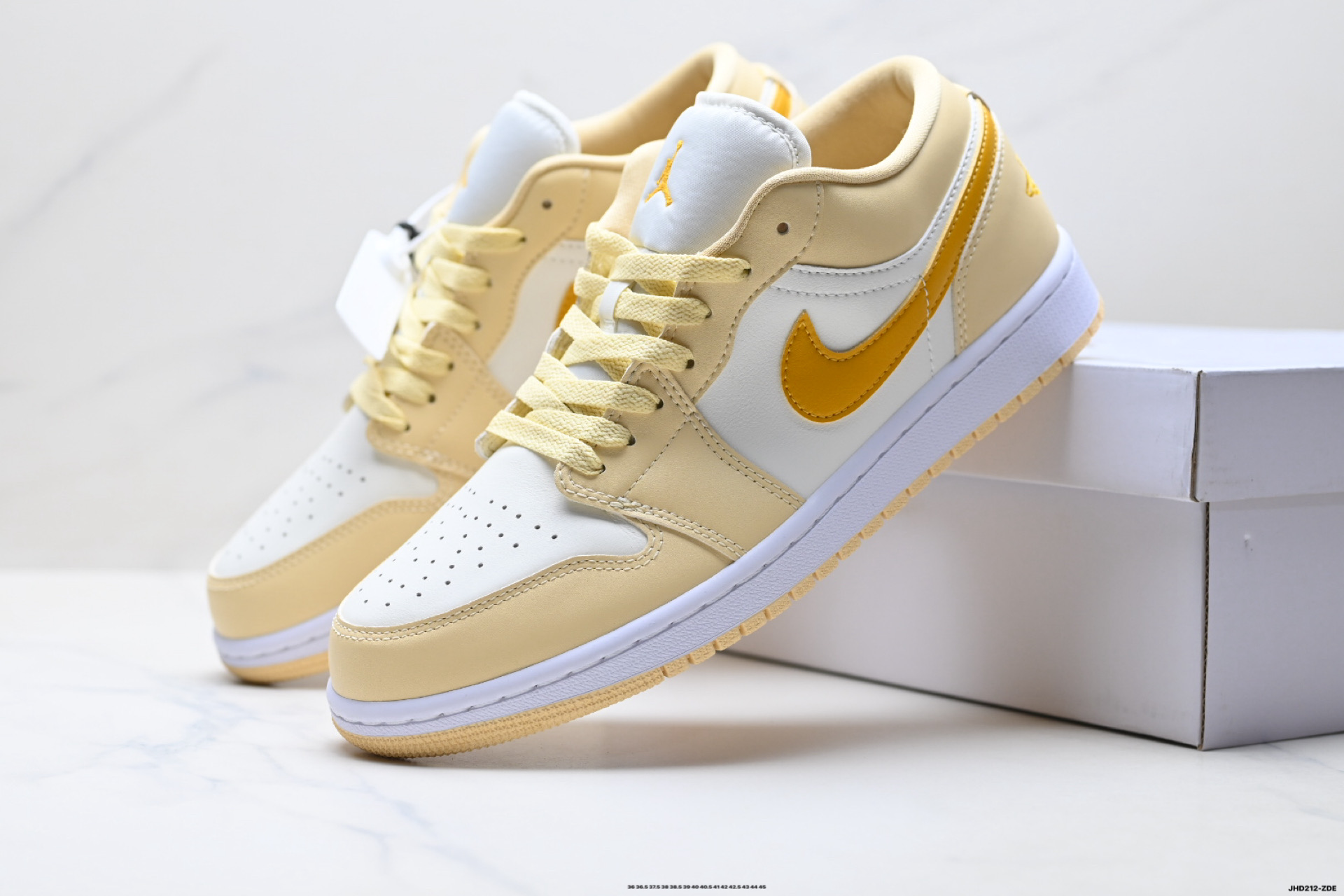 Nike Air Jordan 1 Low 耐克 AJ1乔1低帮休闲板鞋 DC0774-170