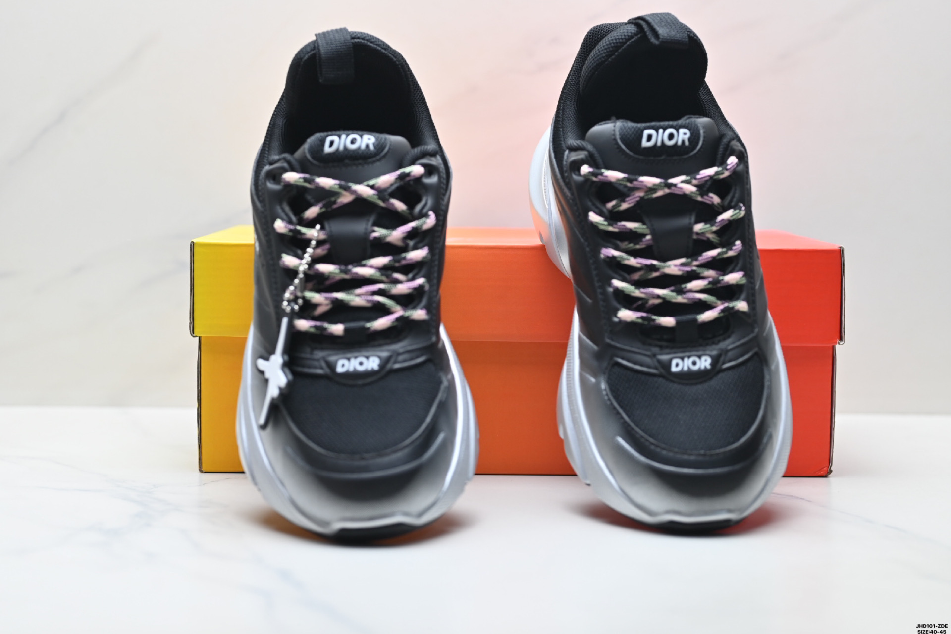 210 Dior迪奥 Blade Runner Microfiber Me B44 复古休闲老爹鞋