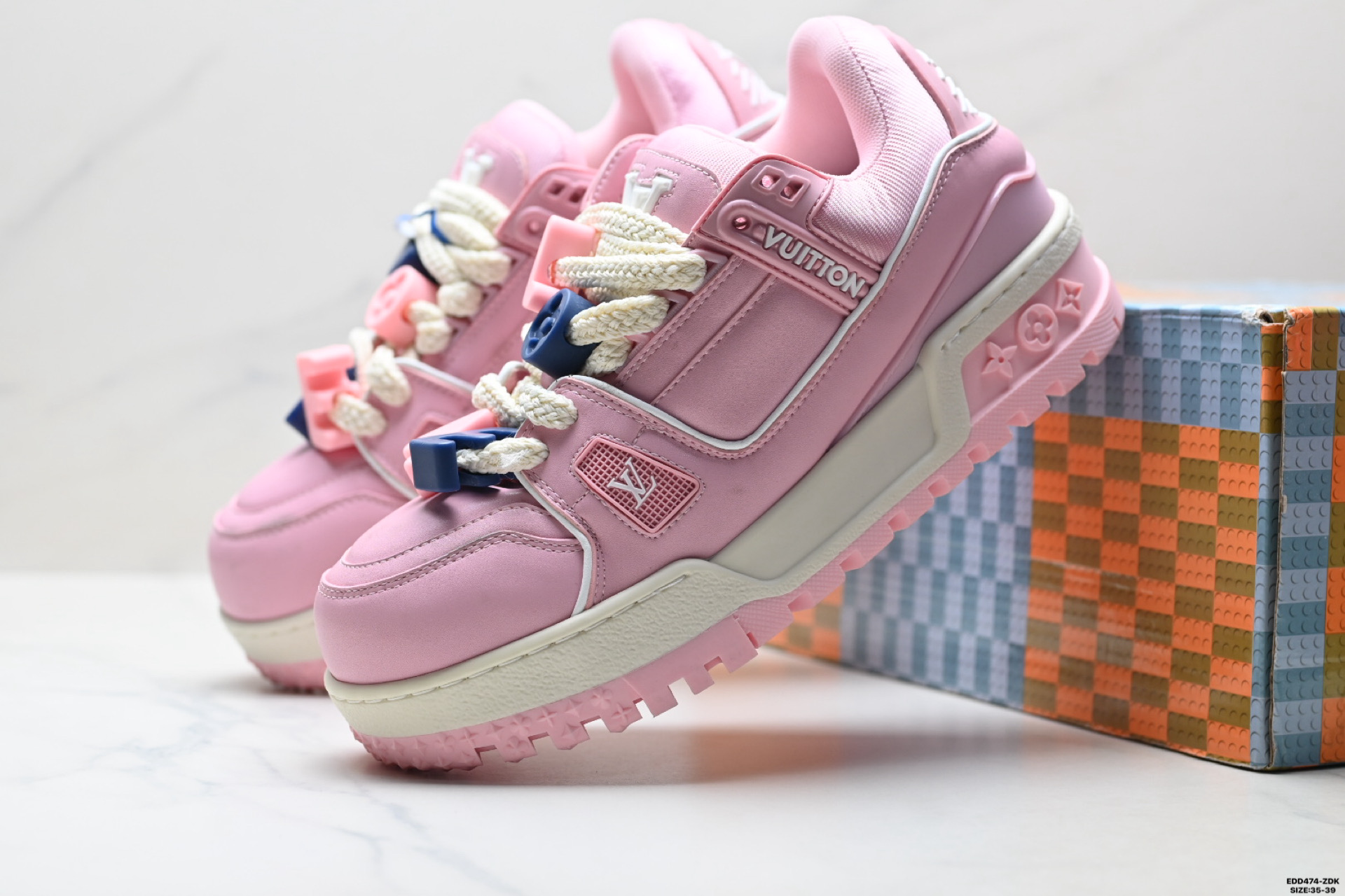 LV路易威登Louis Vuitton Trainer Maxi Low Sneaker 面包版马克西系列低帮休闲运动文化百搭篮球板鞋-Top High Quatity Cheap Sneakers Fashion Clothing Clothes Bags handbags Shoes of all Brand wholesale With The best Quality And Beautiful Price from China Factory Chinese suppliers wholesaler seller LV路易威登Louis Vuitton Trainer Maxi Low Sneaker 面包版马克西系列低帮休闲运动文化百搭篮球板鞋