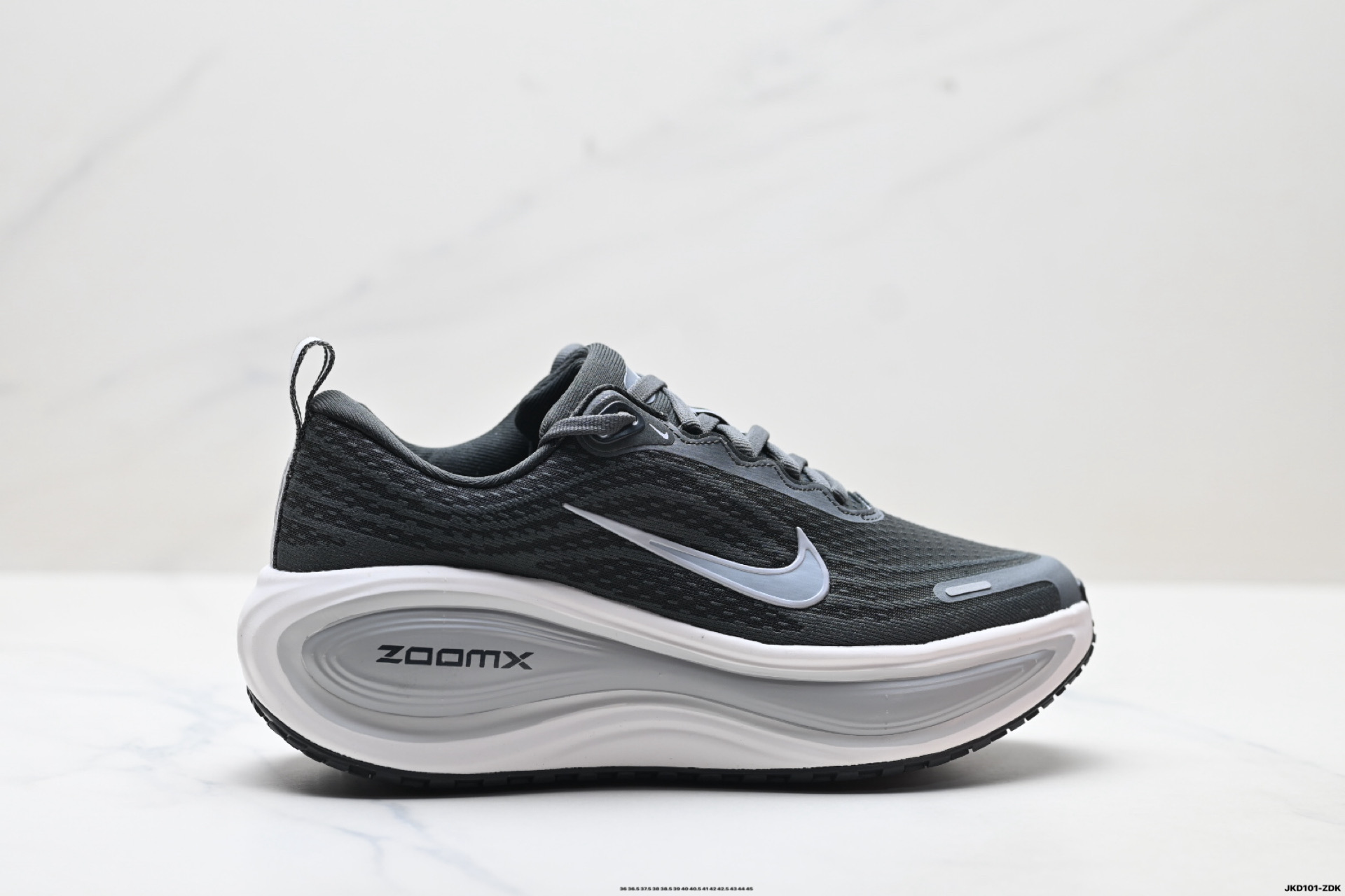 Nike VOMERO PLUS 耐克 舒适减震防滑 低帮跑步鞋 HV8150-120-Top High Quatity Cheap Sneakers Fashion Clothing Clothes Bags handbags Shoes of all Brand wholesale With The best Quality And Beautiful Price from China Factory Chinese suppliers wholesaler seller Nike VOMERO PLUS 耐克 舒适减震防滑 低帮跑步鞋 HV8150-120