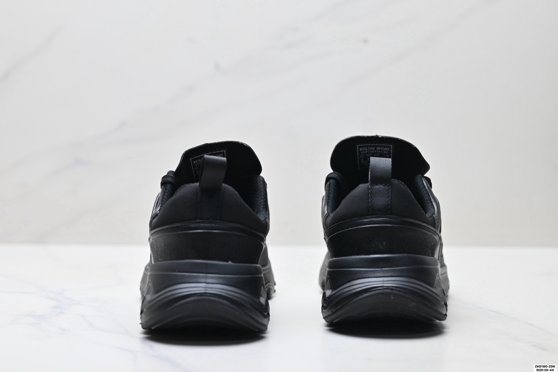 290 可隆KOLON SPORT 合成革 户外运动 减震低帮 生活休闲鞋 男款 黑色 LHFC5ST401-BK-Chinese UA Cheap High Quatity Brand Clothes Bags handbags Sneakers wholesale wholesaler seller from China Factory suppliers Fashion Clothing Shoes best Quality Beautiful Price 290 可隆KOLON SPORT 合成革 户外运动 减震低帮 生活休闲鞋 男款 黑色 LHFC5ST401-BK