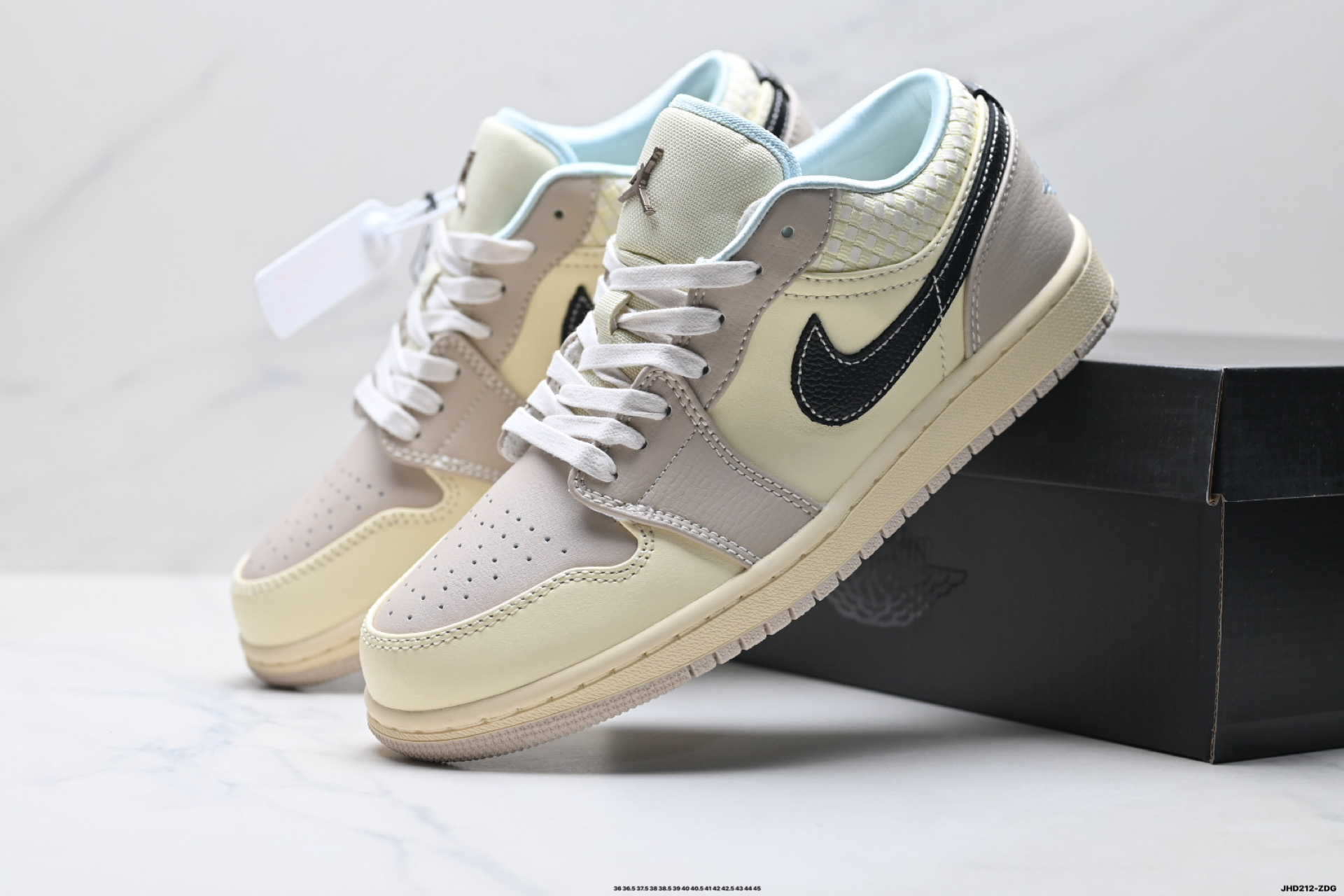 Air Jordan 1 Low SE AJ1乔1低帮休闲板鞋 HQ3440-101-Top High Quatity Cheap Sneakers Fashion Clothing Clothes Bags handbags Shoes of all Brand wholesale With The best Quality And Beautiful Price from China Factory Chinese suppliers wholesaler seller Air Jordan 1 Low SE AJ1乔1低帮休闲板鞋 HQ3440-101