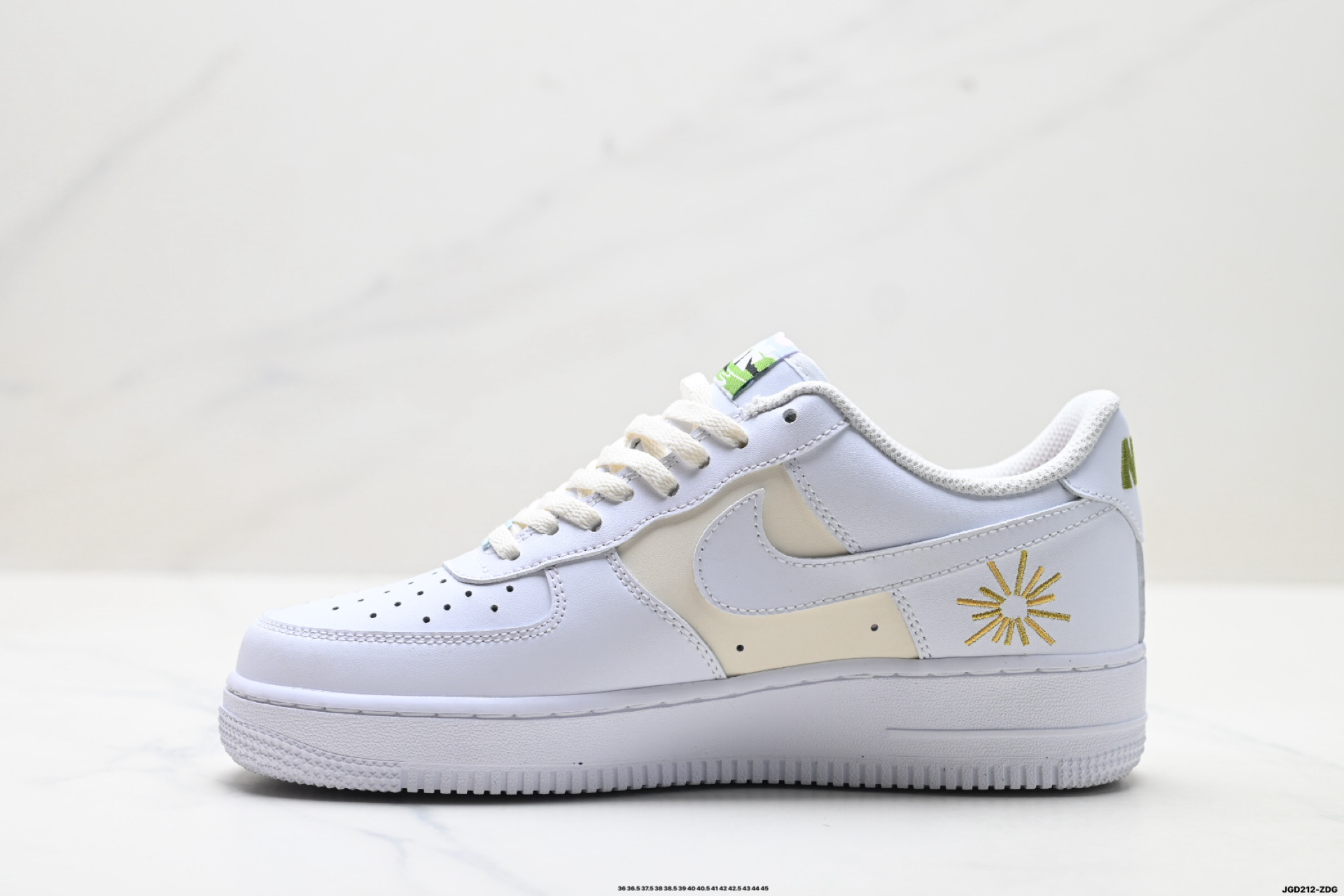200 NIKE AIR FORCE 1‘07 IQ1133-111