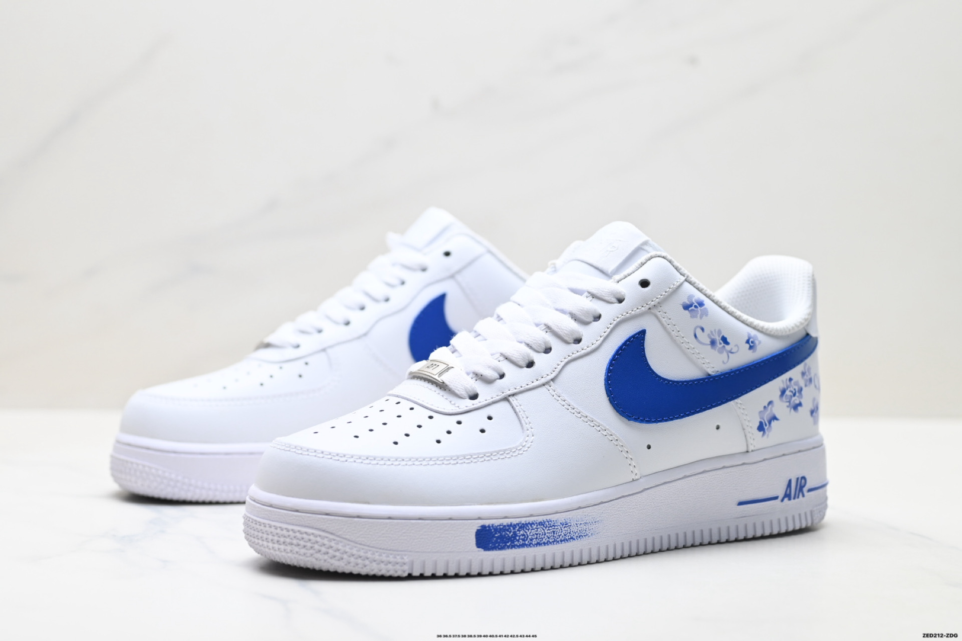 NIKE AIR FORCE 1‘07 ZH0316-141
