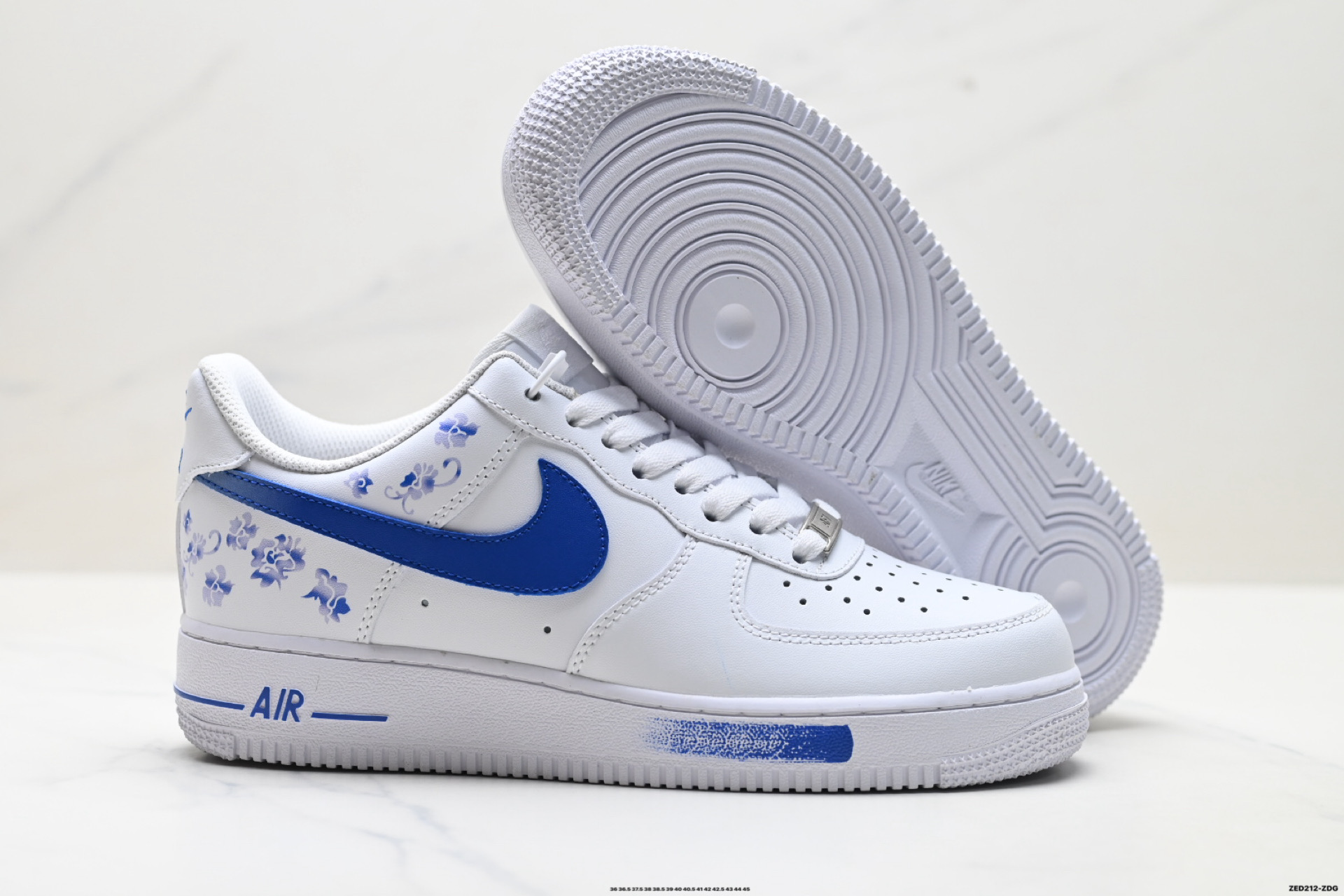 NIKE AIR FORCE 1‘07 ZH0316-141