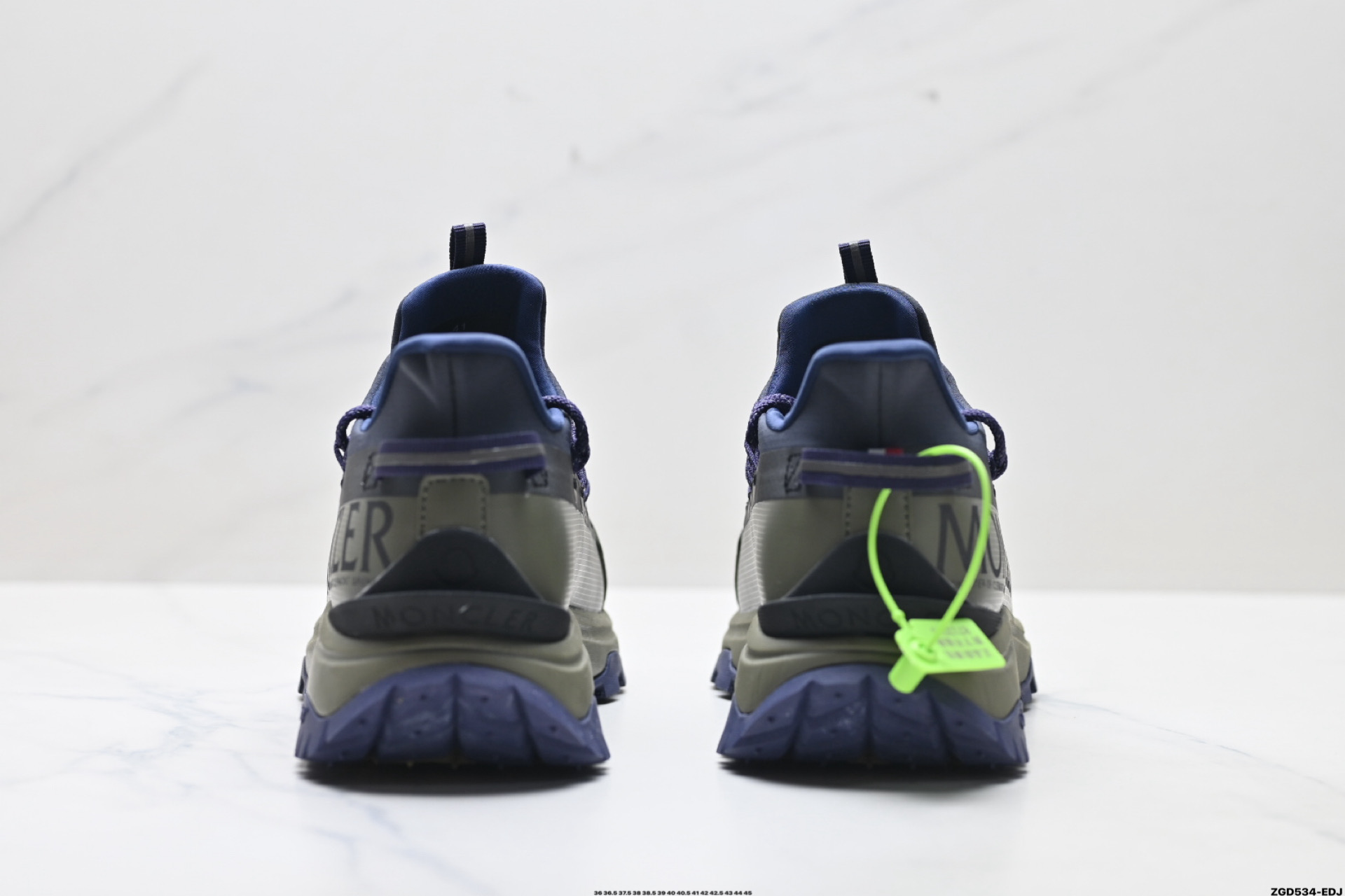 320 Moncler Grenoble Trailgrip Lite2 盟可睐 织物 圆头系带 低帮休闲鞋 鞋 4M00130 M3157001