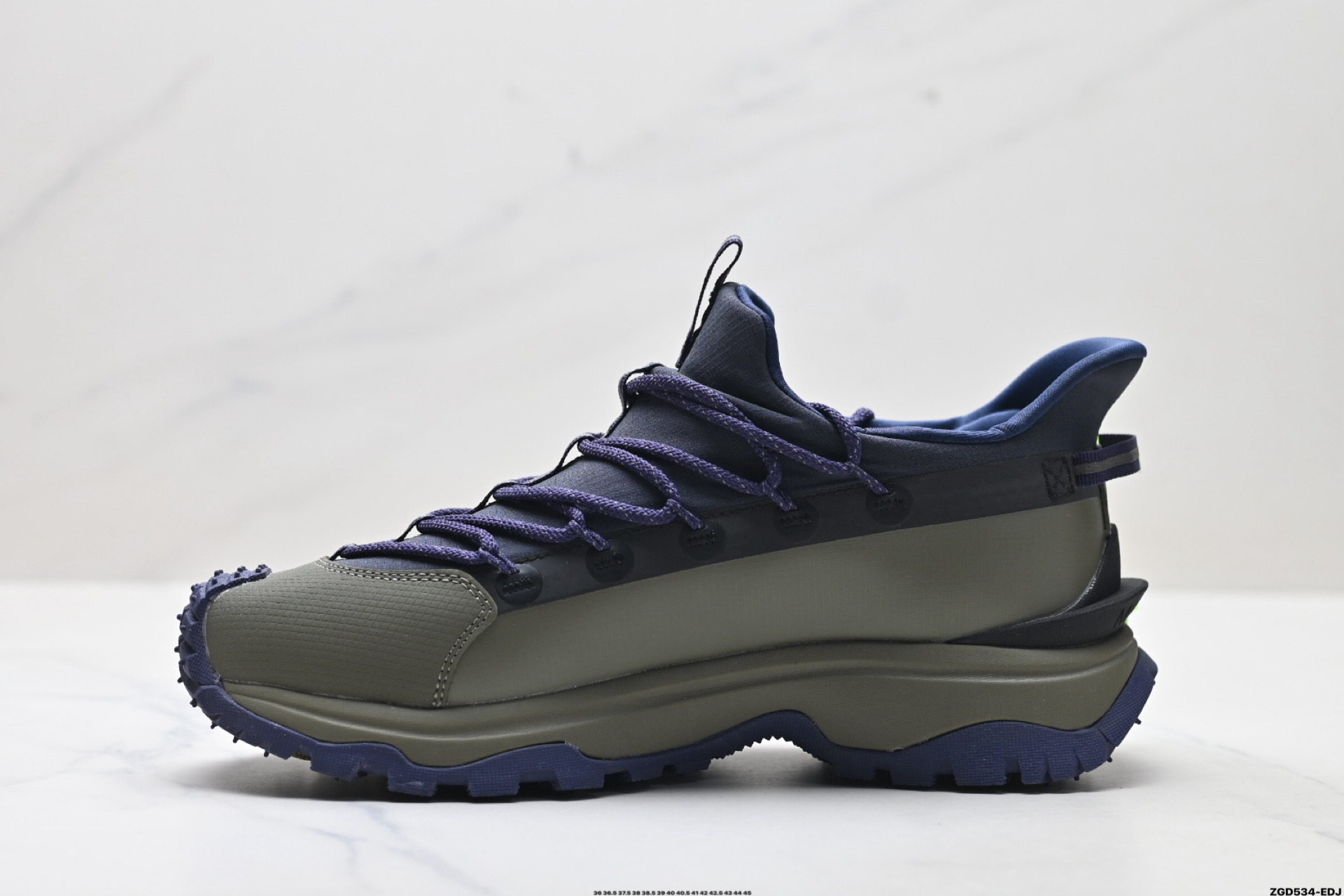 320 Moncler Grenoble Trailgrip Lite2 盟可睐 织物 圆头系带 低帮休闲鞋 鞋 4M00130 M3157001