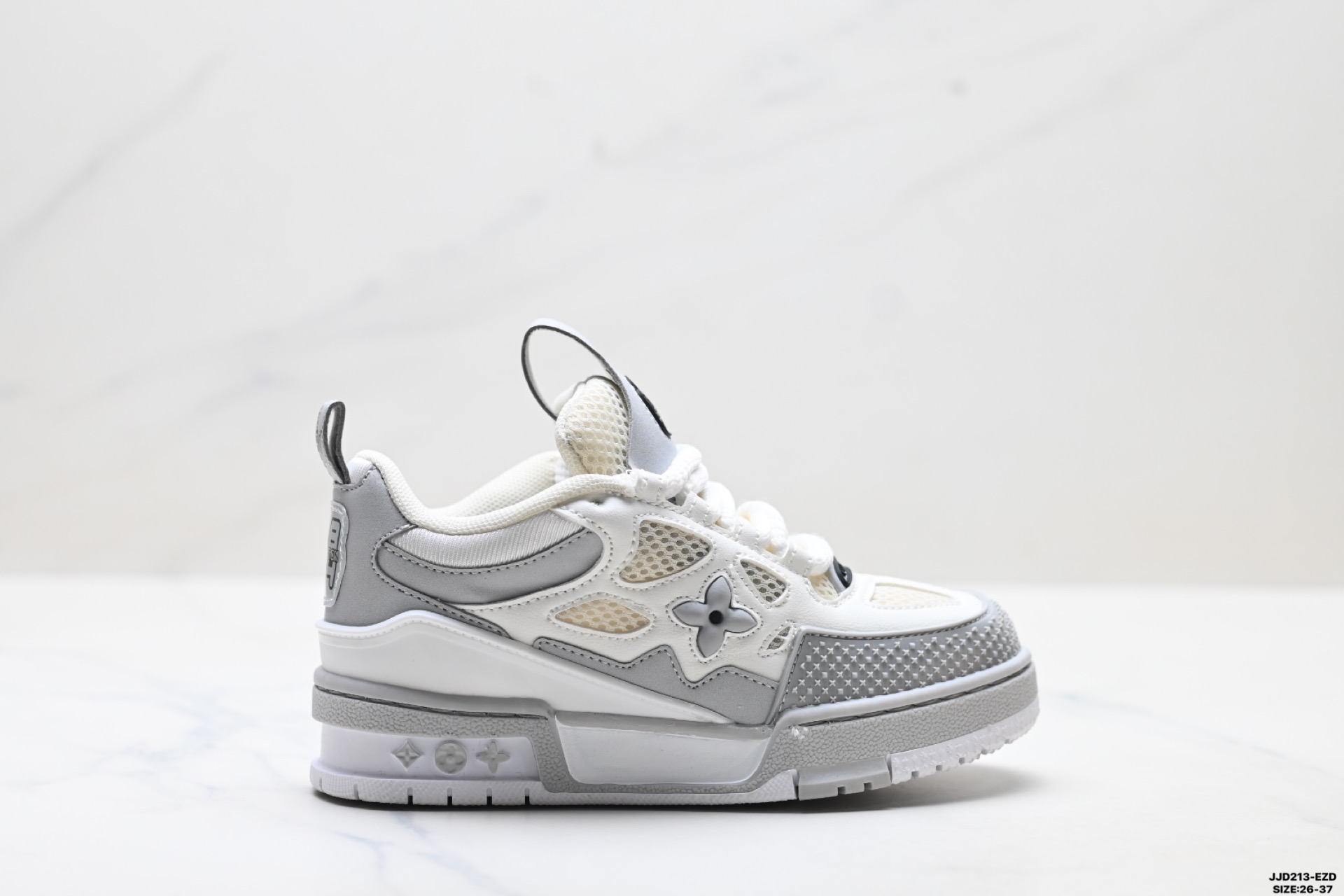 童鞋✅Louis Vuitton Trainer Sneaker Low 全新 LV 路易威登 休闲运动文化百搭板鞋 ID:JJD213-EZD
