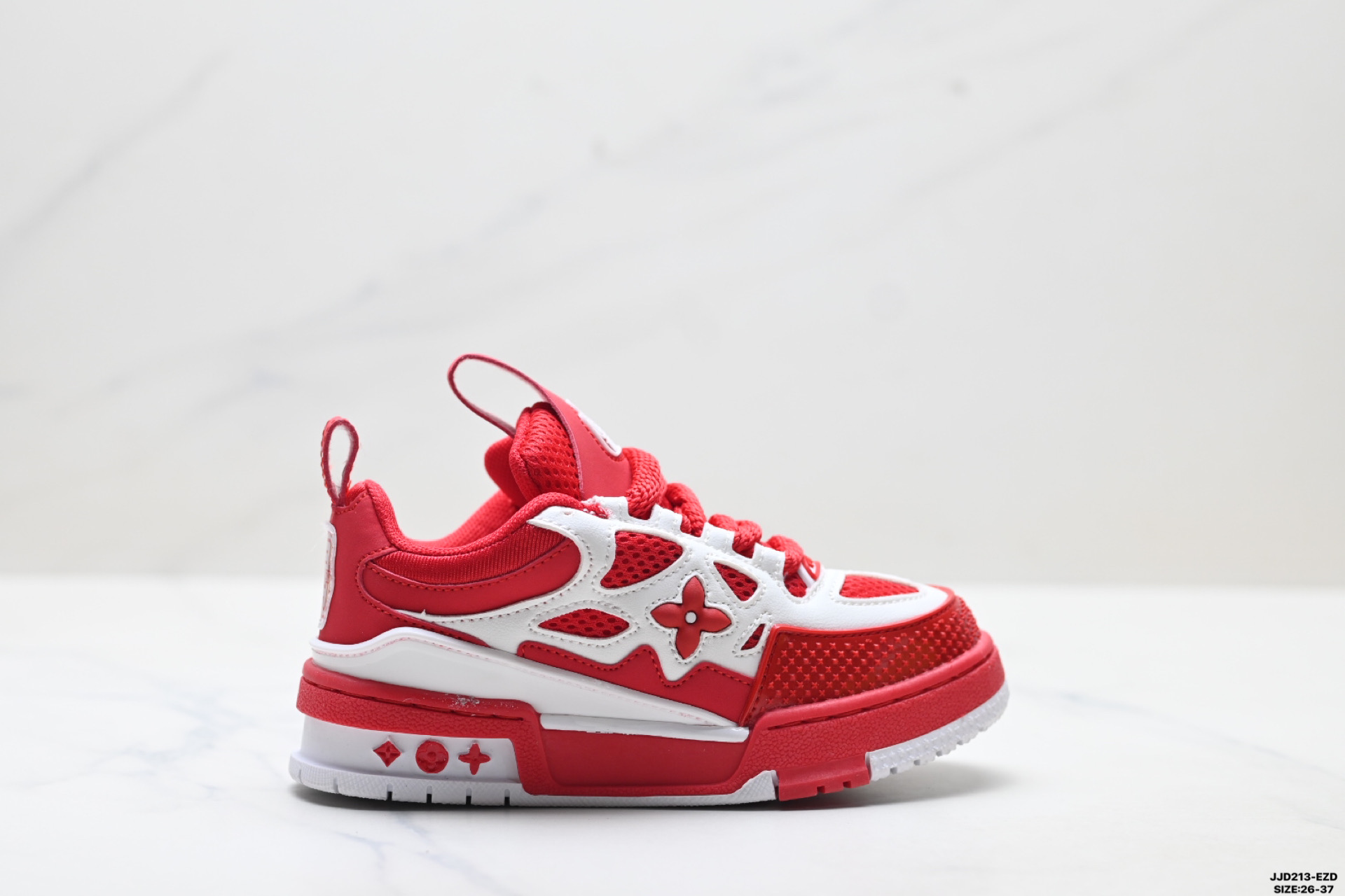 童鞋✅Louis Vuitton Trainer Sneaker Low 全新 LV 路易威登 休闲运动文化百搭板鞋 ID:JJD213-EZD