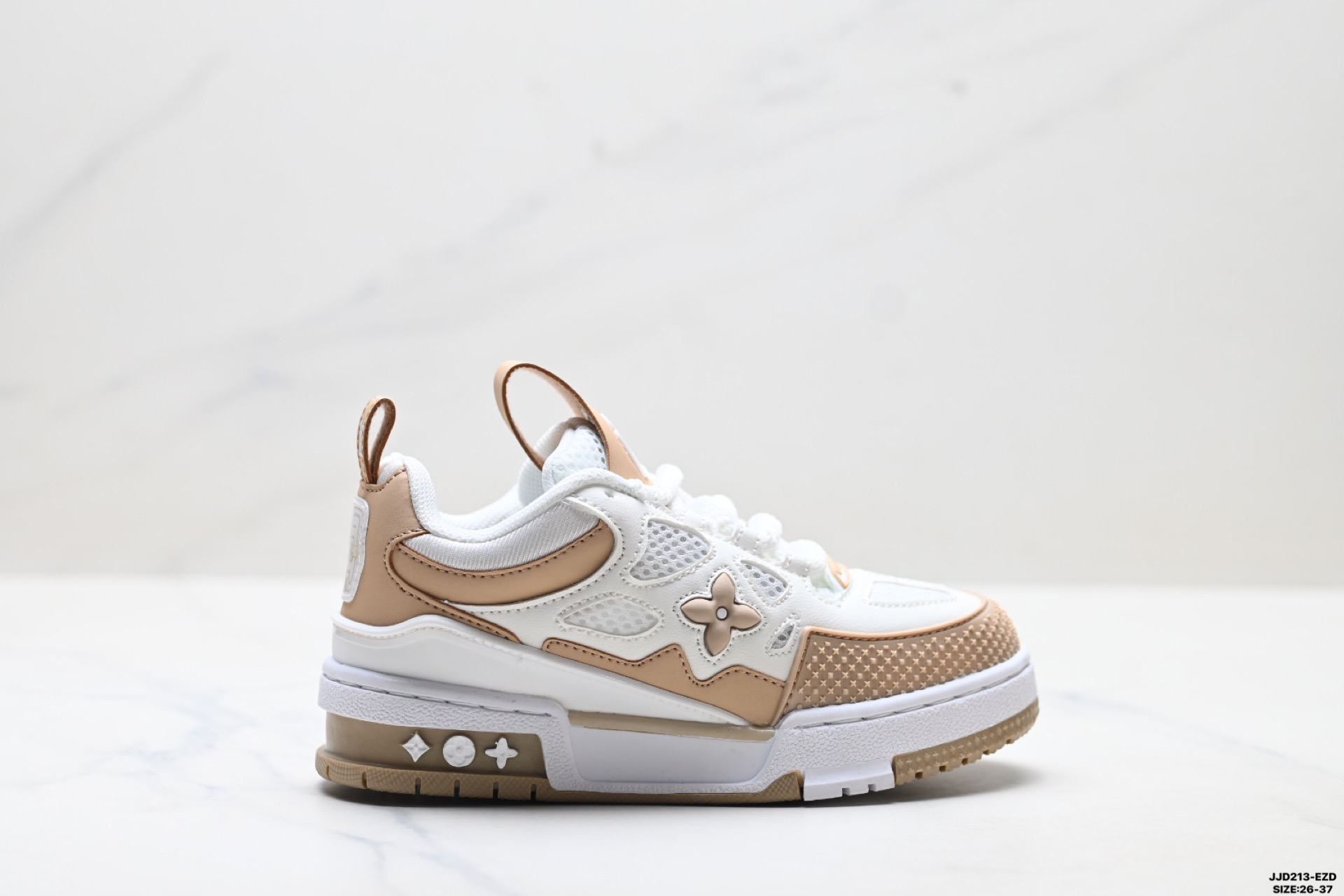 童鞋✅Louis Vuitton Trainer Sneaker Low 全新 LV 路易威登 休闲运动文化百搭板鞋 ID:JJD213-EZD
