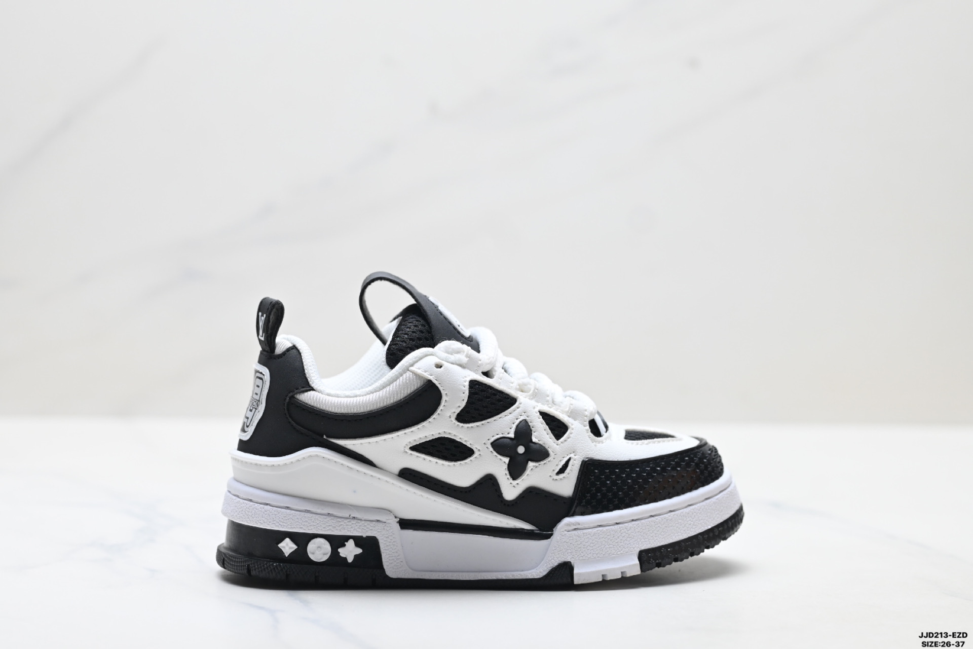 童鞋✅Louis Vuitton Trainer Sneaker Low 全新 LV 路易威登 休闲运动文化百搭板鞋 ID:JJD213-EZD