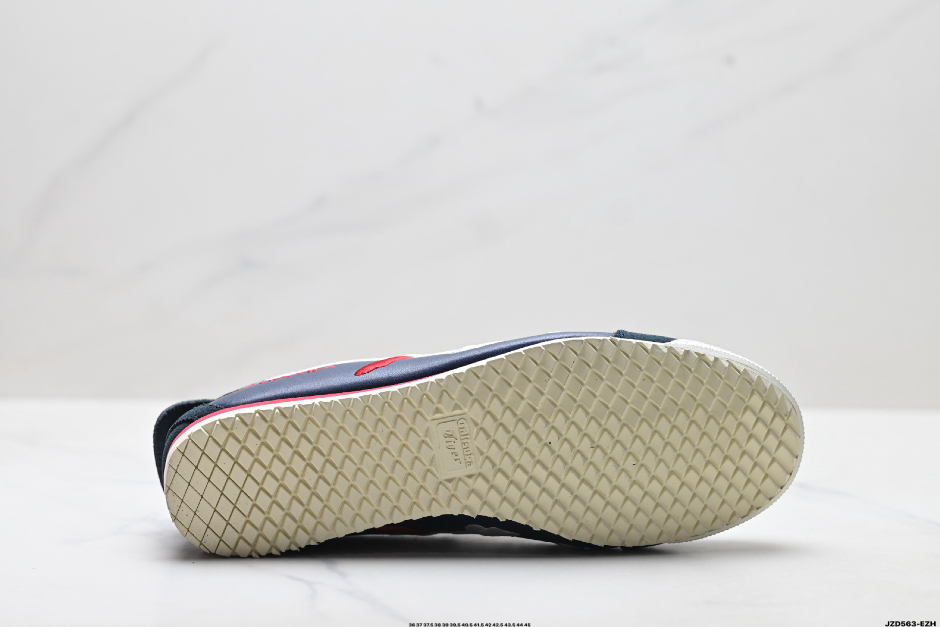 Onitsuka Tiger NIPPON MADE 鬼冢虎手工鞋系列 1183C176-020 Onitsuka Tiger NIPPON MADE 鬼冢虎手工鞋系列 1183C176-020