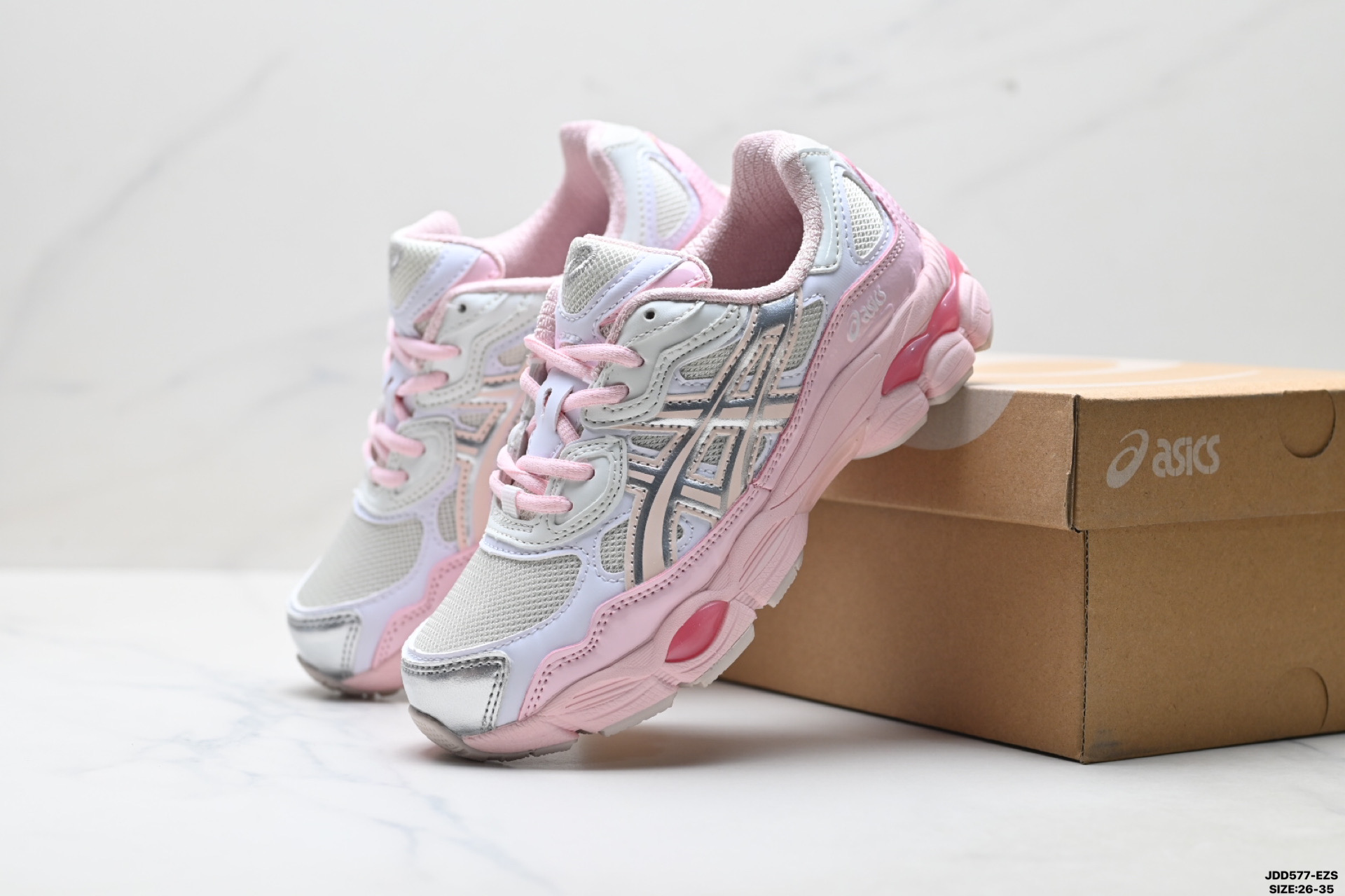 童鞋Asics Gel-N亚瑟士 透气运动鞋 网眼鞋面 1203A953-100 童鞋Asics Gel-N亚瑟士 透气运动鞋 网眼鞋面 1203A953-100