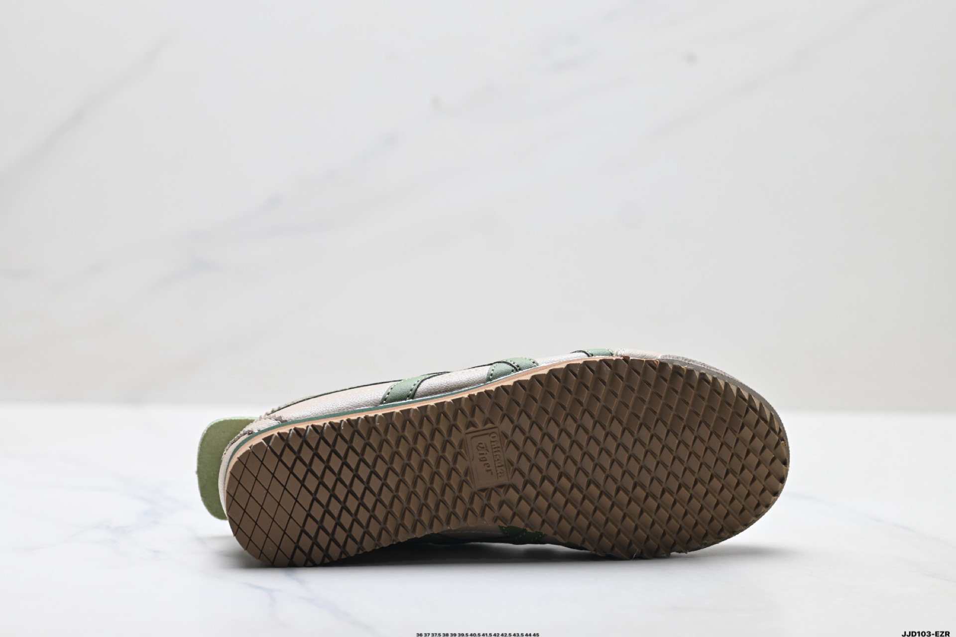150 Onitsuka Tiger NIPPON MADE 鬼冢虎手工鞋系列 1183A872-204-Chinese UA Cheap High Quatity Brand Clothes Bags handbags Sneakers wholesale wholesaler seller from China Factory suppliers Fashion Clothing Shoes best Quality Beautiful Price 150 Onitsuka Tiger NIPPON MADE 鬼冢虎手工鞋系列 1183A872-204
