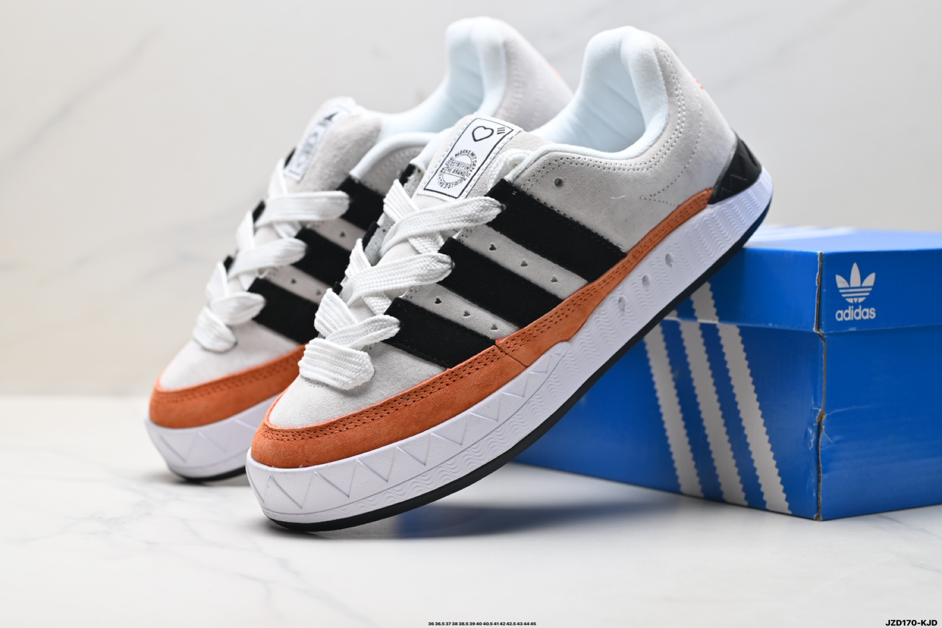 160 Adidas Adimatic Low 马蒂奇系列低帮 复古鲨鱼面包鞋运动休闲滑板板鞋 lG6022