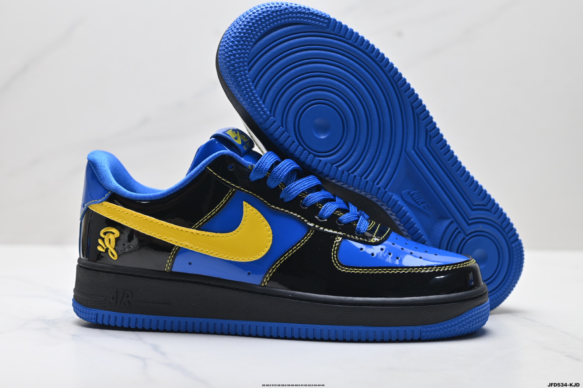 NIKE AIR FORCE 1‘07 IQ1402-010