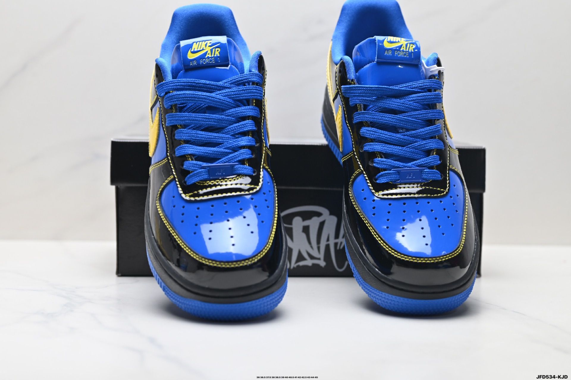 NIKE AIR FORCE 1‘07 IQ1402-010