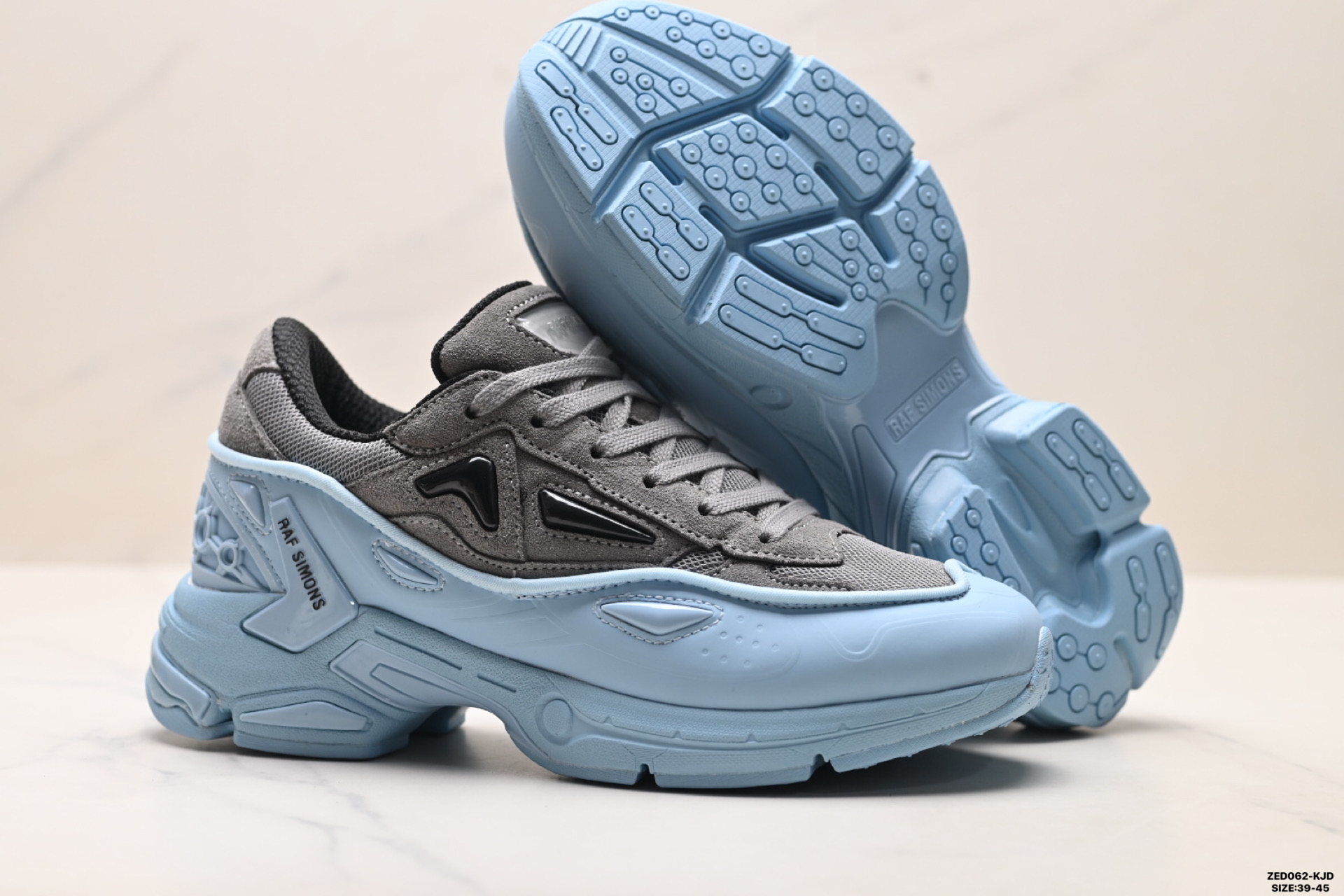 280 RAF SIMONS CYLON-21 潮流运动 织物皮革 圆头系带 低帮休闲鞋 HR830001S-358