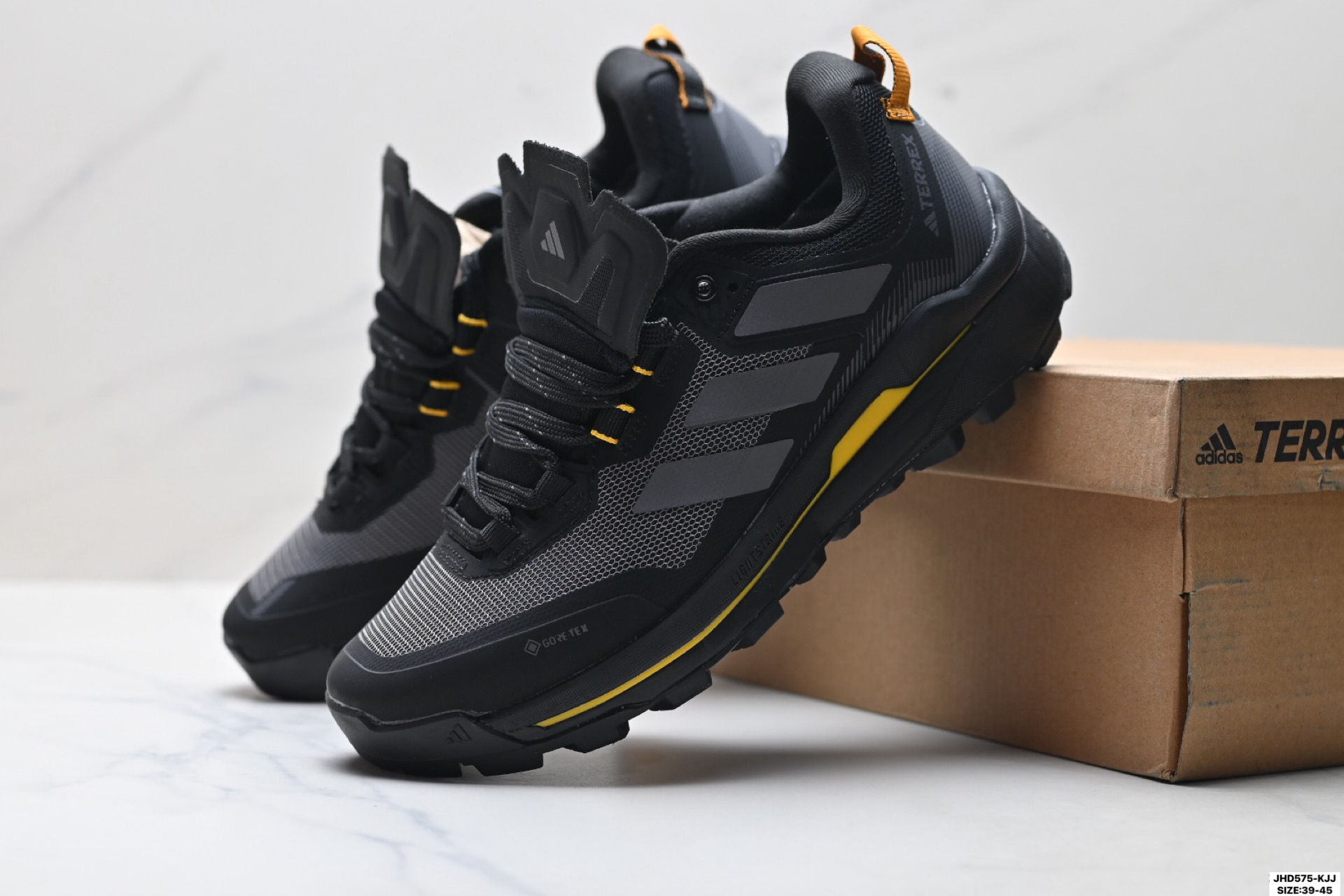 210 Adidas Terrex Skychaser Tech GTX 阿迪达斯 系带缓震轻质舒适百搭运动鞋 IE9905