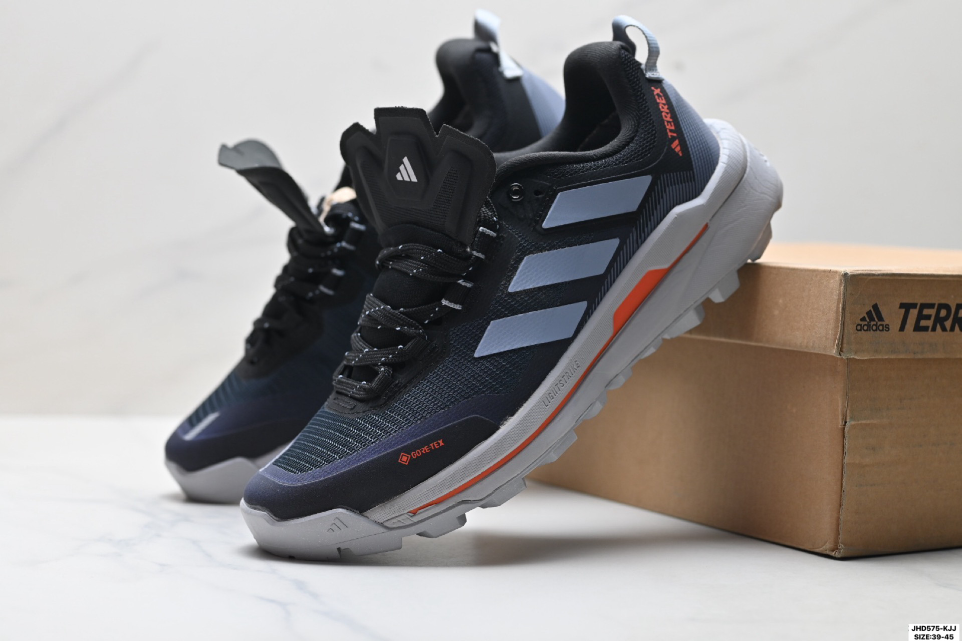 210 Adidas Terrex Skychaser Tech GTX 阿迪达斯 系带缓震轻质舒适百搭运动鞋 IE9905