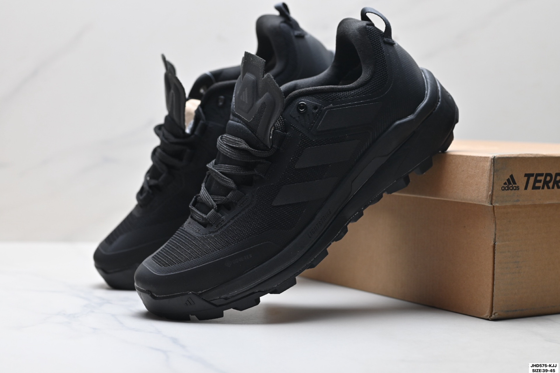 210 Adidas Terrex Skychaser Tech GTX 阿迪达斯 系带缓震轻质舒适百搭运动鞋 IE9905