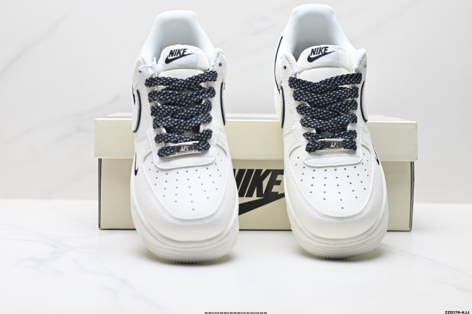 270 NIKE AIR FORCE 1‘07 LV8 MM5288-072