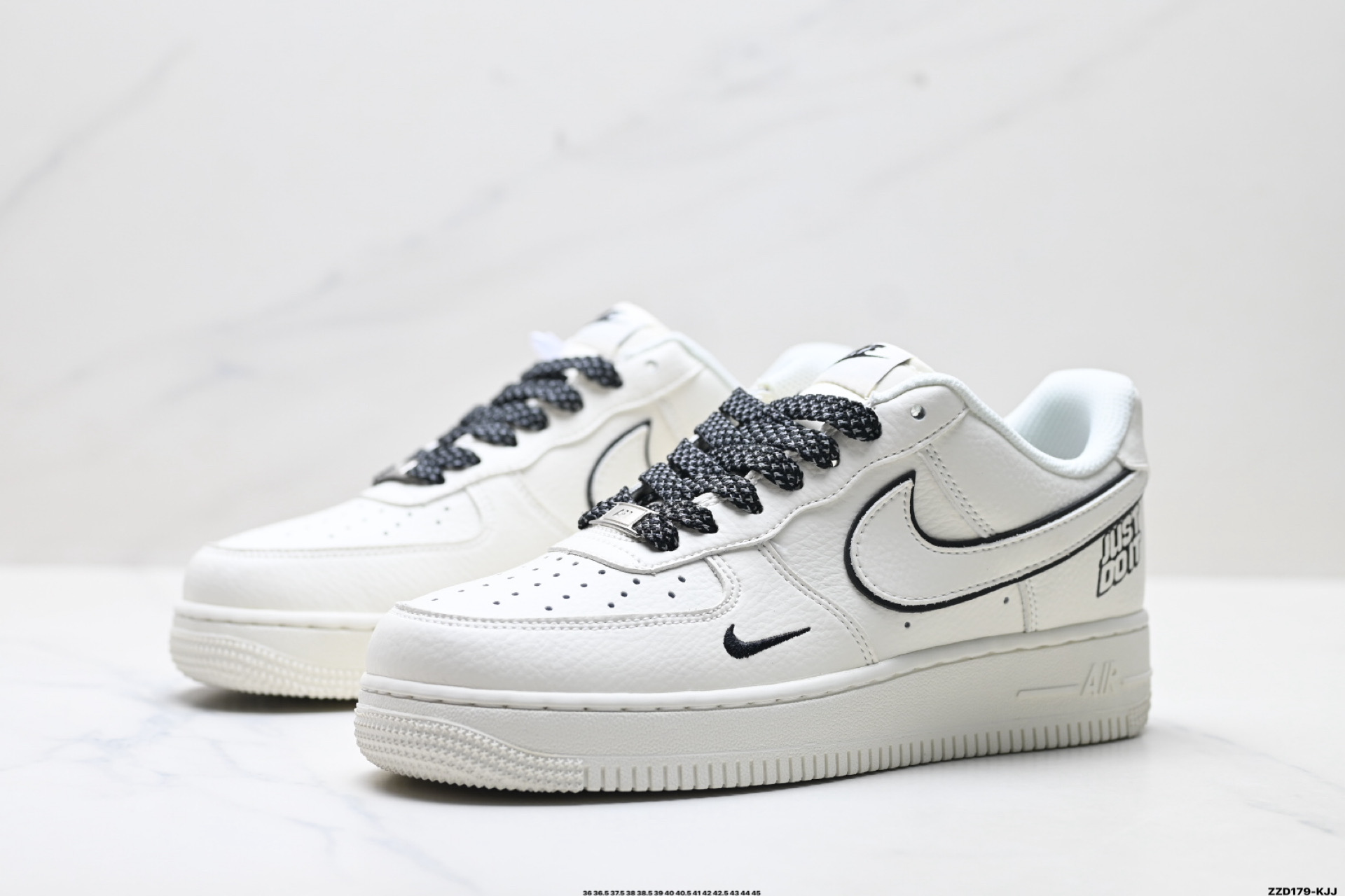 270 NIKE AIR FORCE 1‘07 LV8 MM5288-072