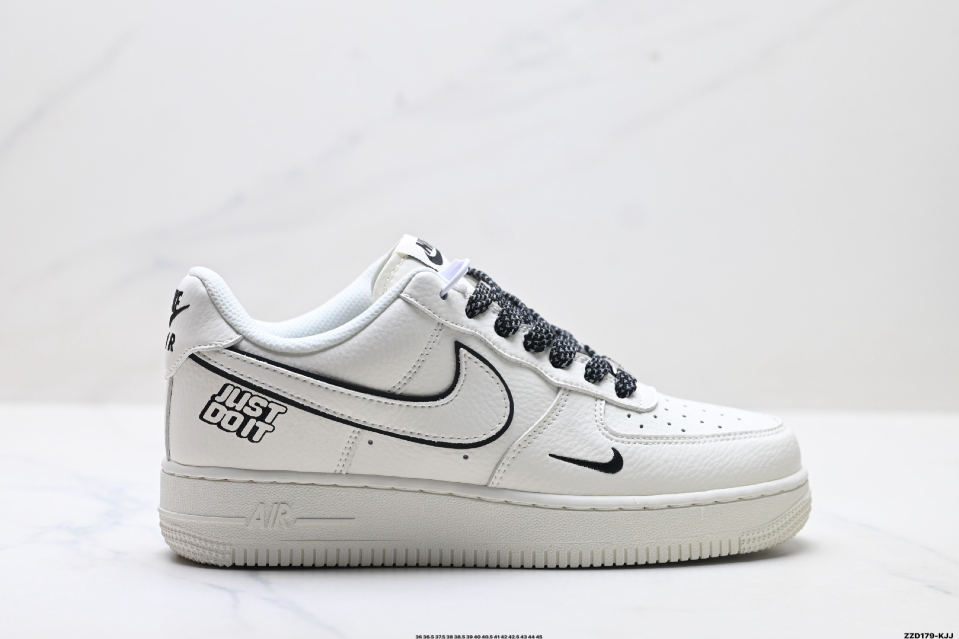 270 NIKE AIR FORCE 1‘07 LV8 MM5288-072