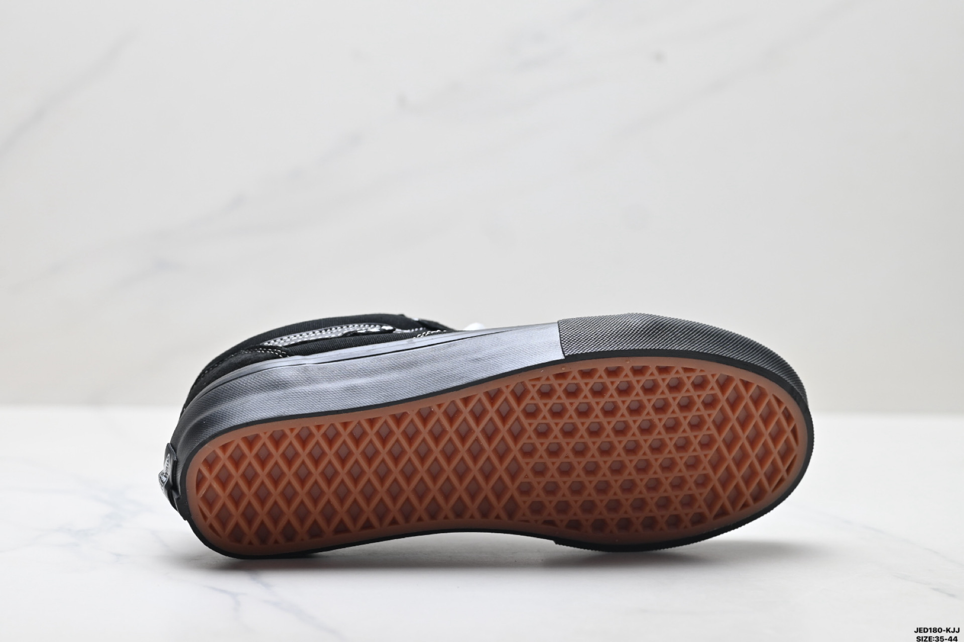 Vans范斯 Old Skool 翻毛皮 复古百搭 耐磨低帮板鞋 VN0005UB1-Top High Quatity Cheap Sneakers Fashion Clothing Clothes Bags handbags Shoes of all Brand wholesale With The best Quality And Beautiful Price from China Factory Chinese suppliers wholesaler seller Vans范斯 Old Skool 翻毛皮 复古百搭 耐磨低帮板鞋 VN0005UB1